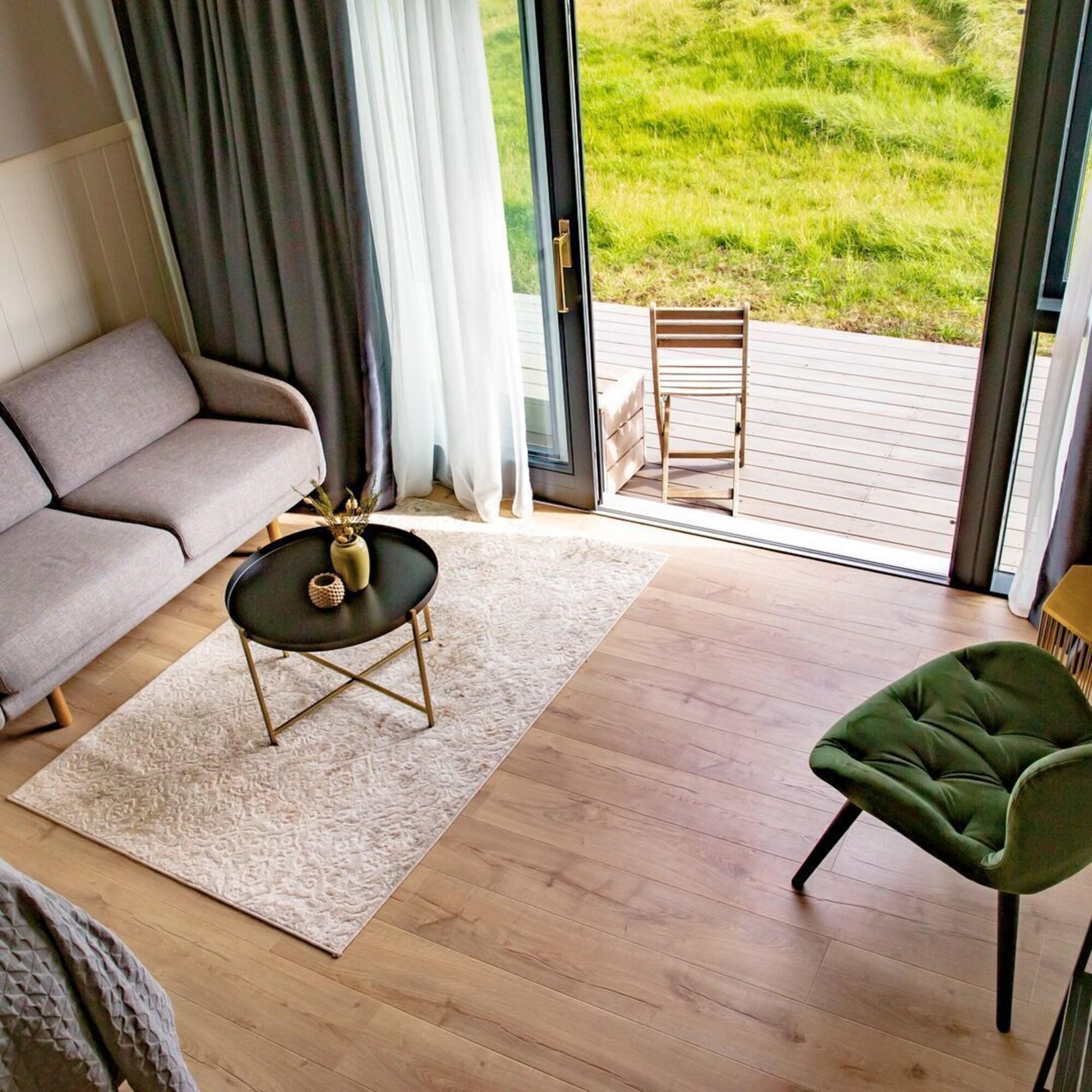 Double Deluxe Queen Bed