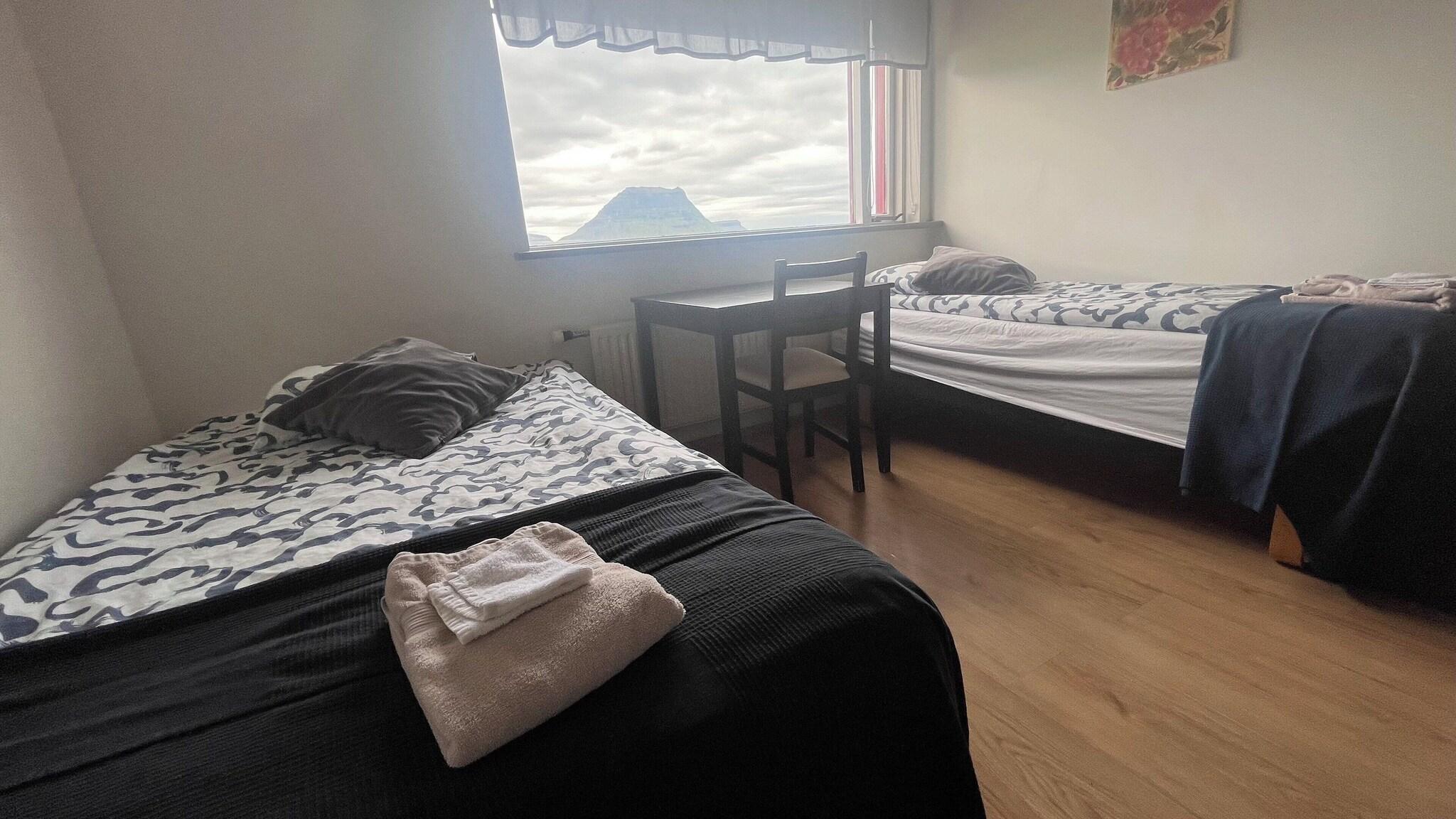 Triple Economy with Shared Bathroom