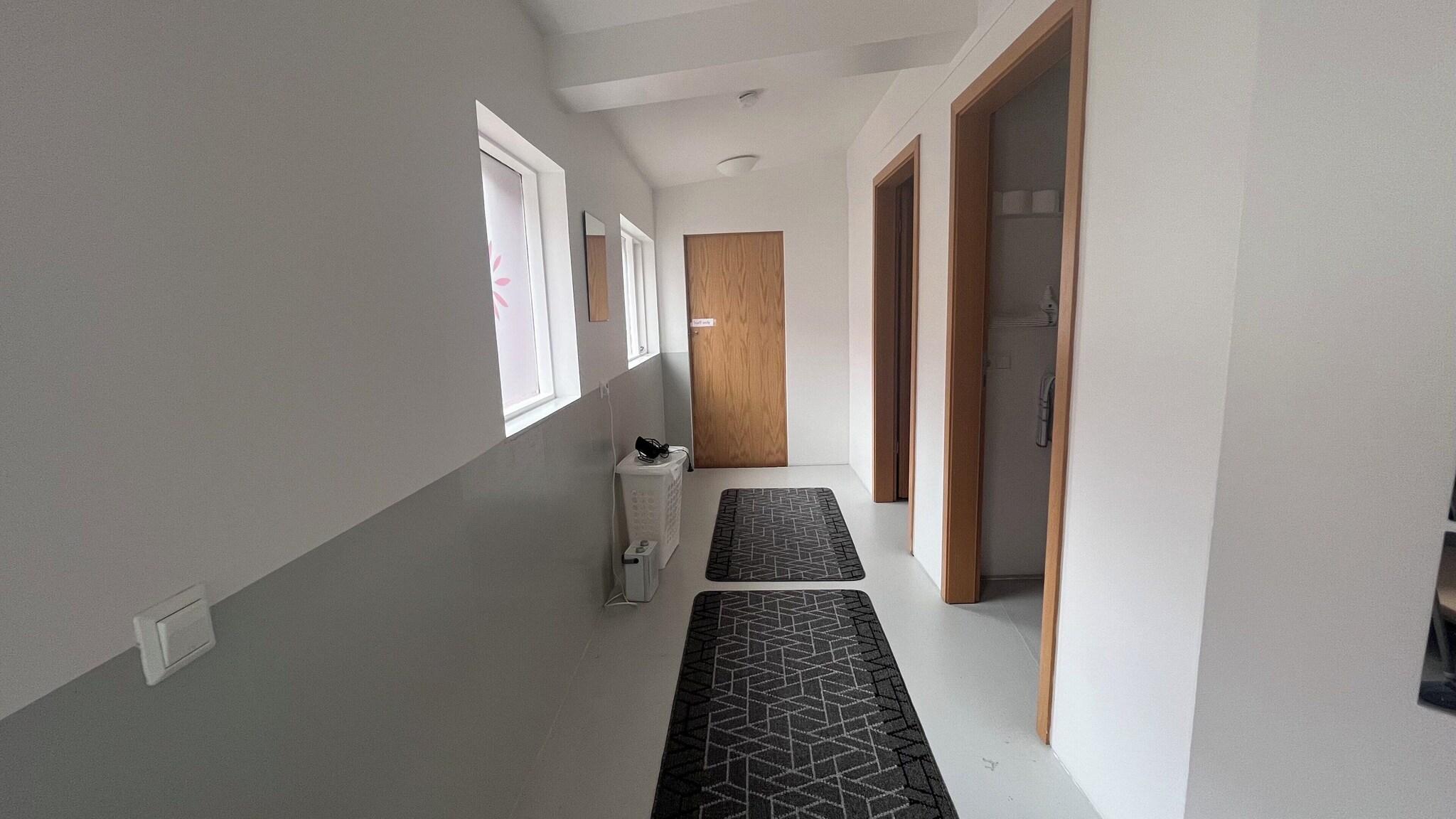 Twin Economy with Shared Bathroom