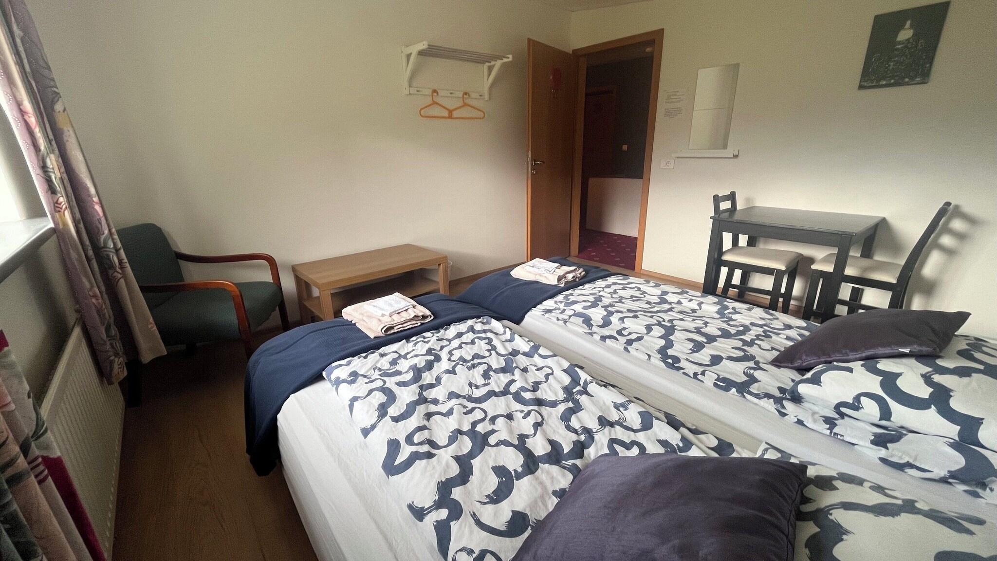 Twin Economy with Shared Bathroom