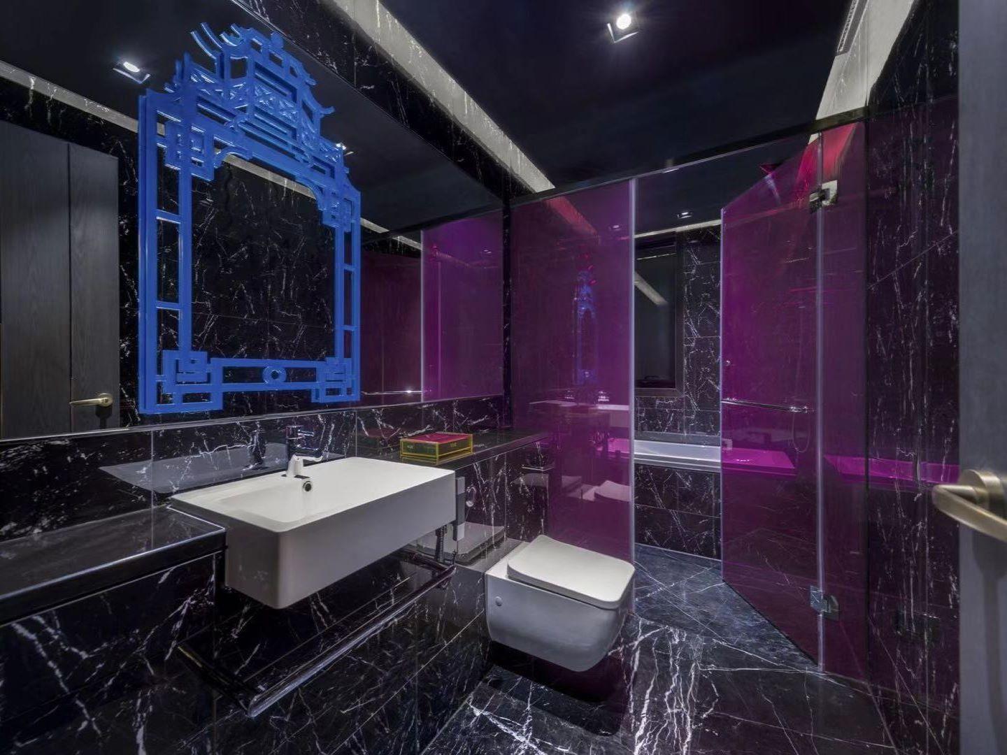 Double Superior King Bed