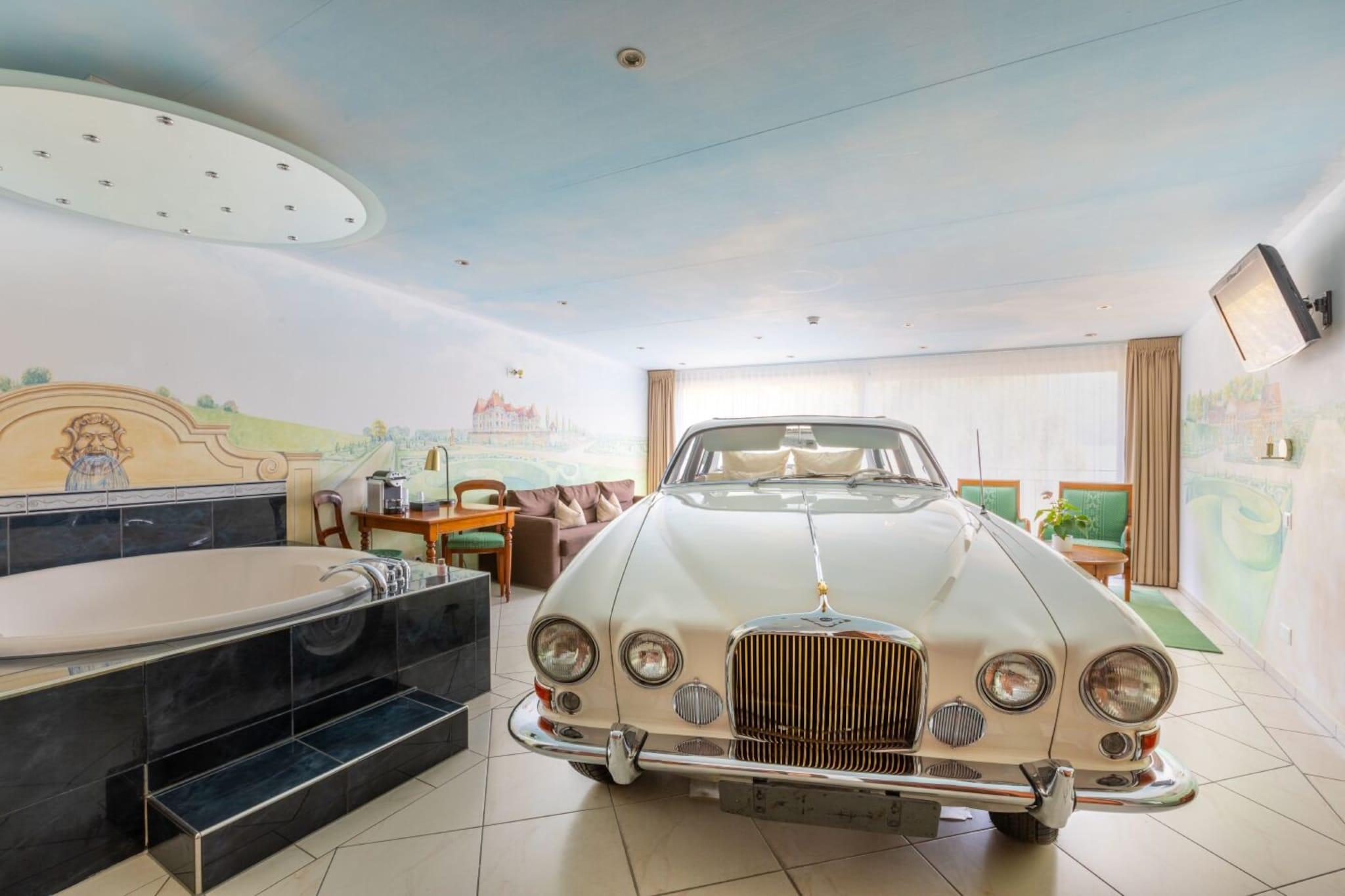 Suite Queen Size Bed