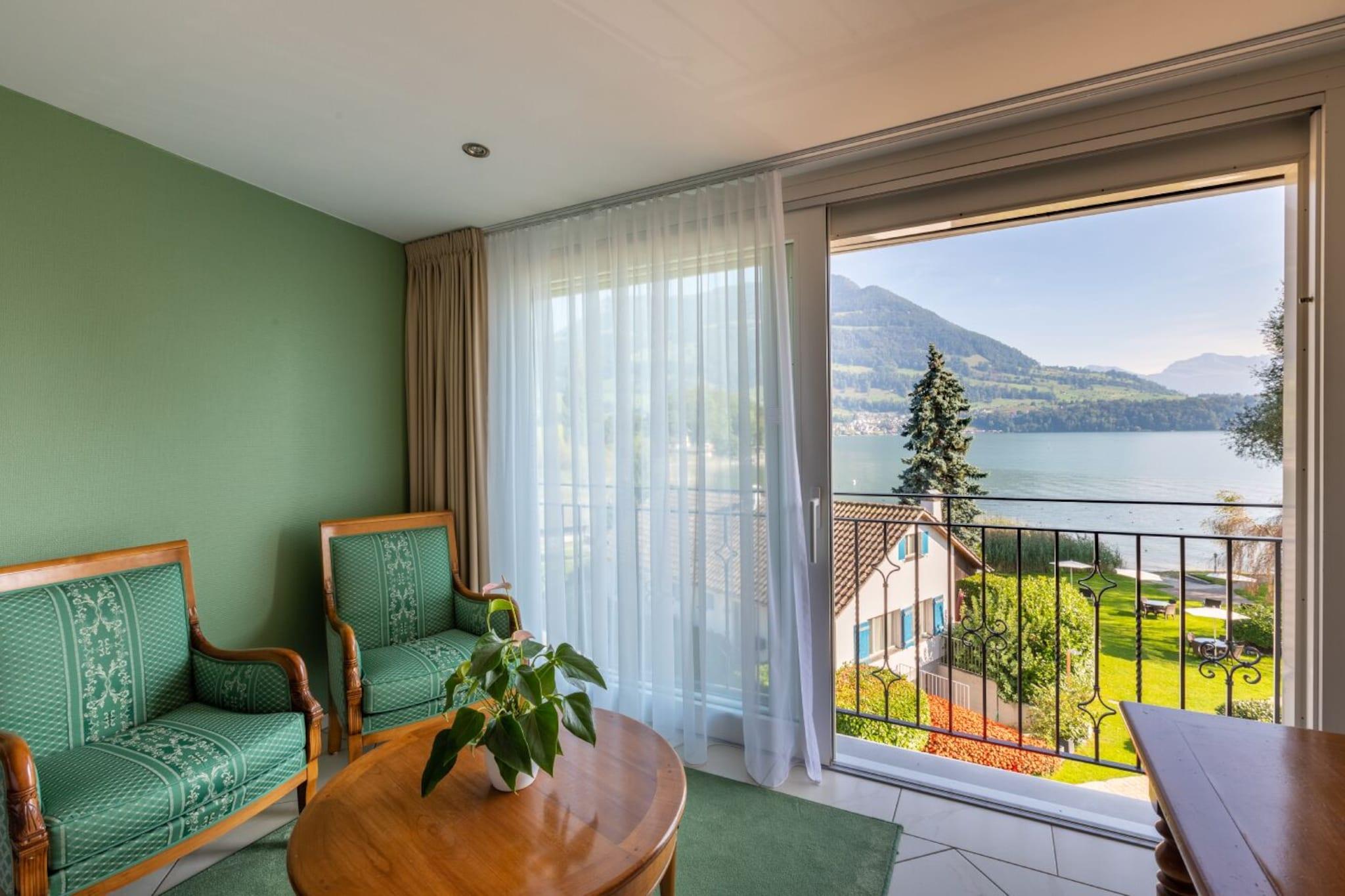 Suite Queen Size Bed