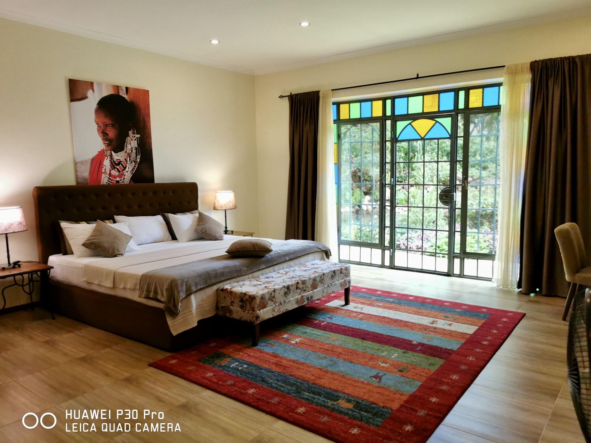 Double Deluxe King Bed