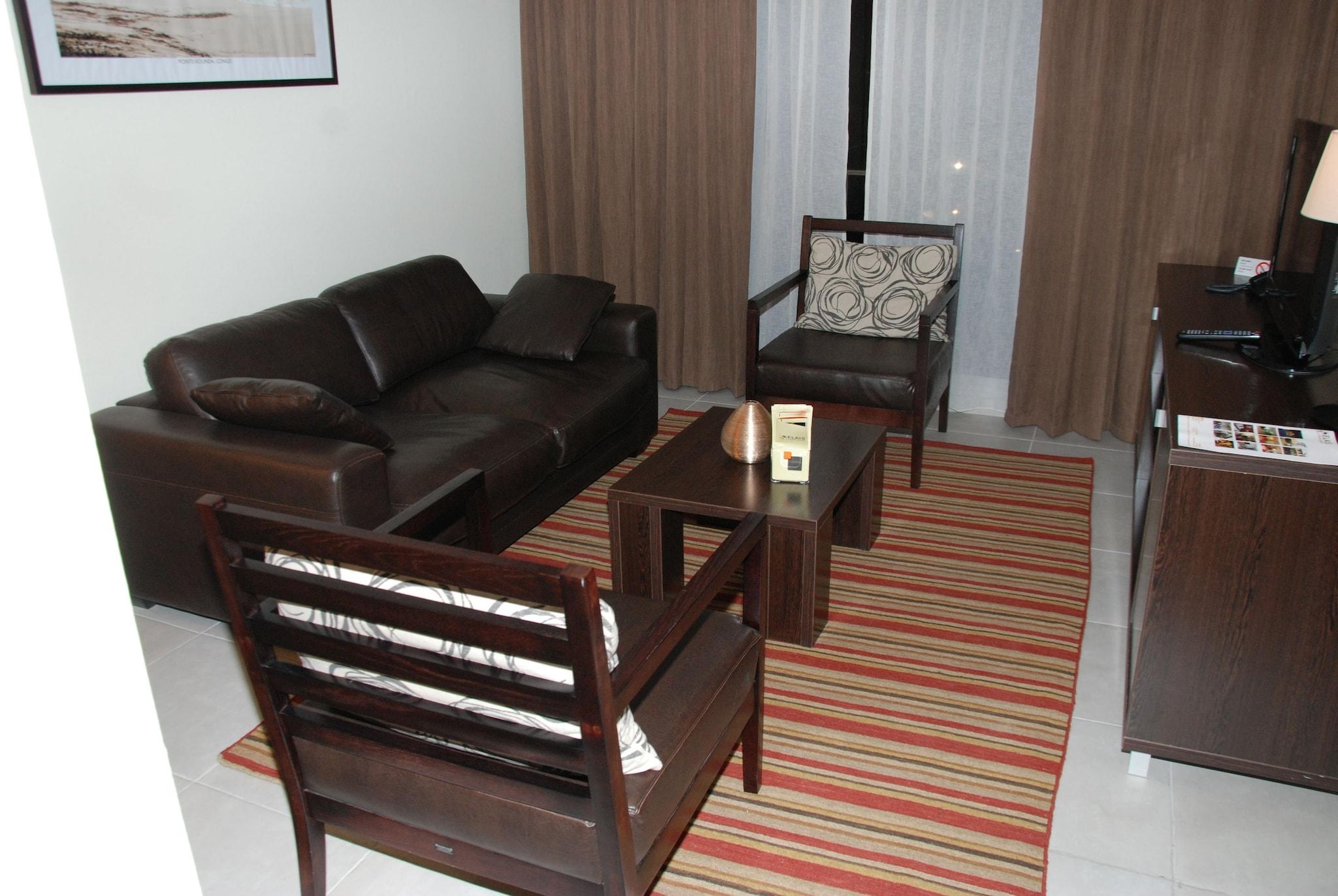 Suite Deluxe King Bed