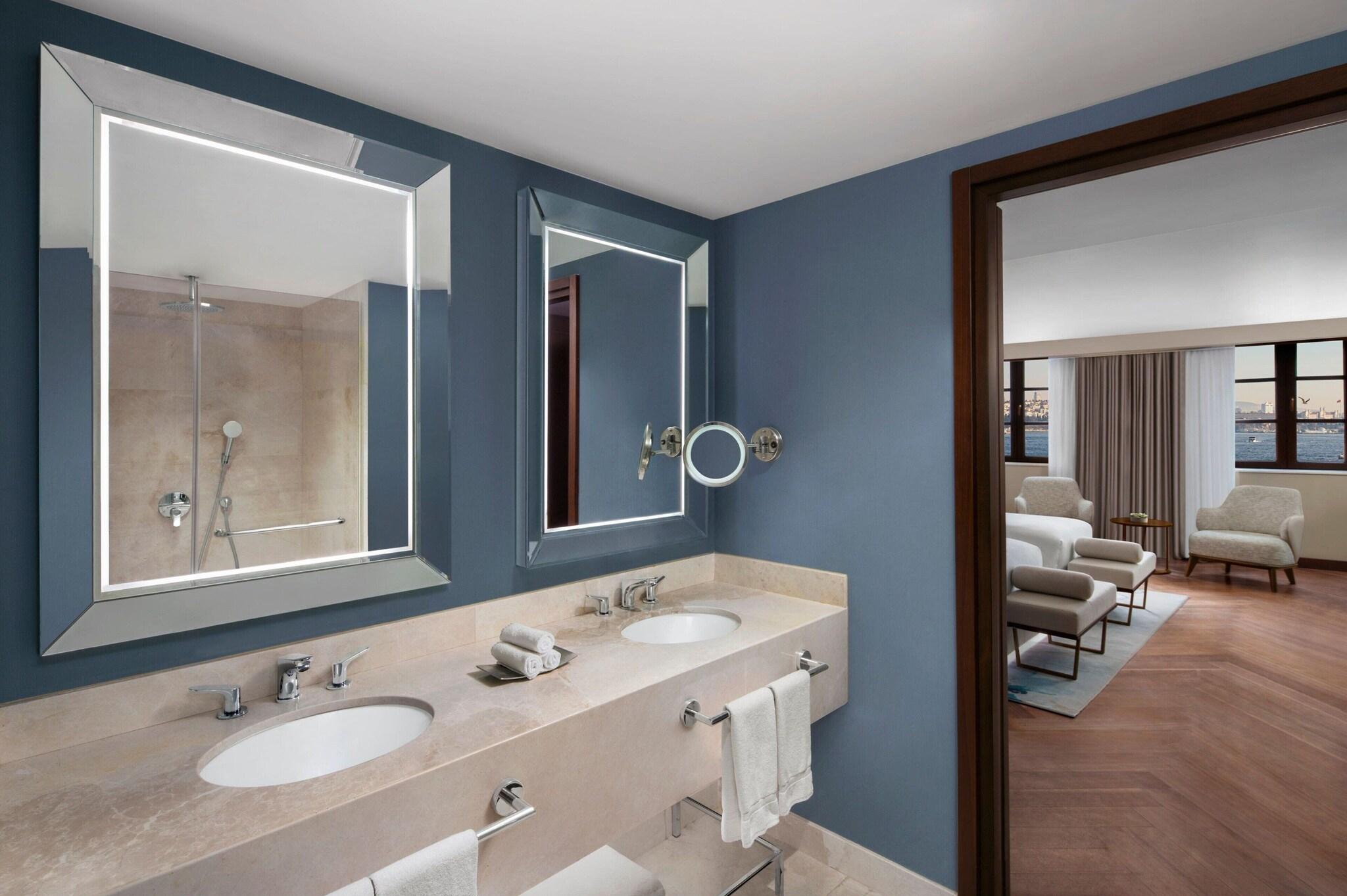 Suite Two Double Beds