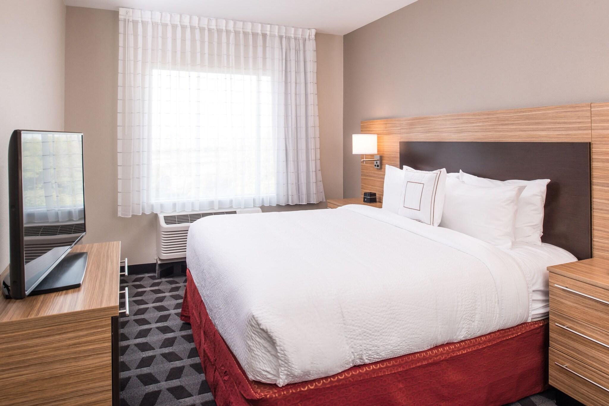 Suite King Bed One Bedroom 