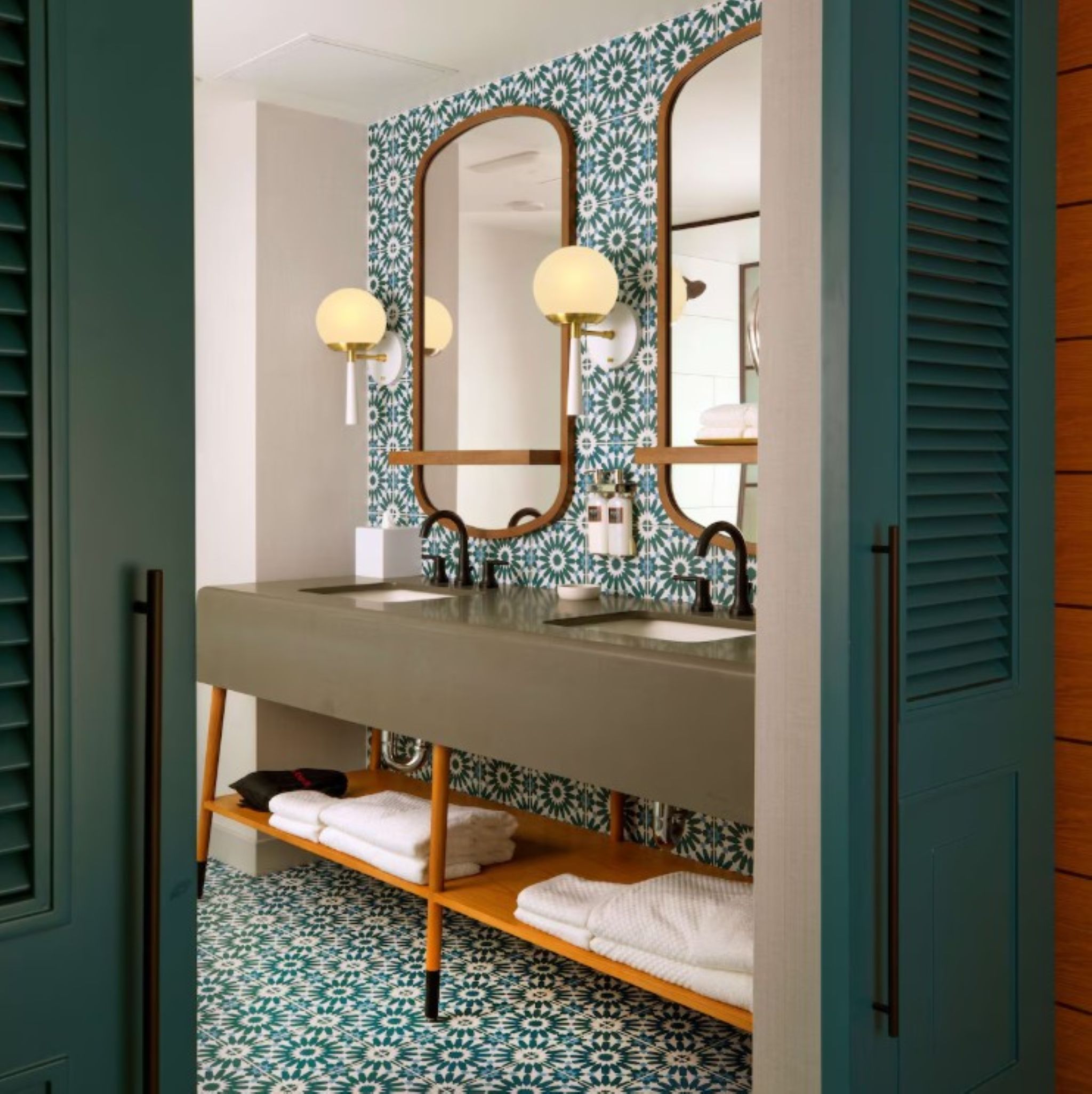 Double Two Queen Beds