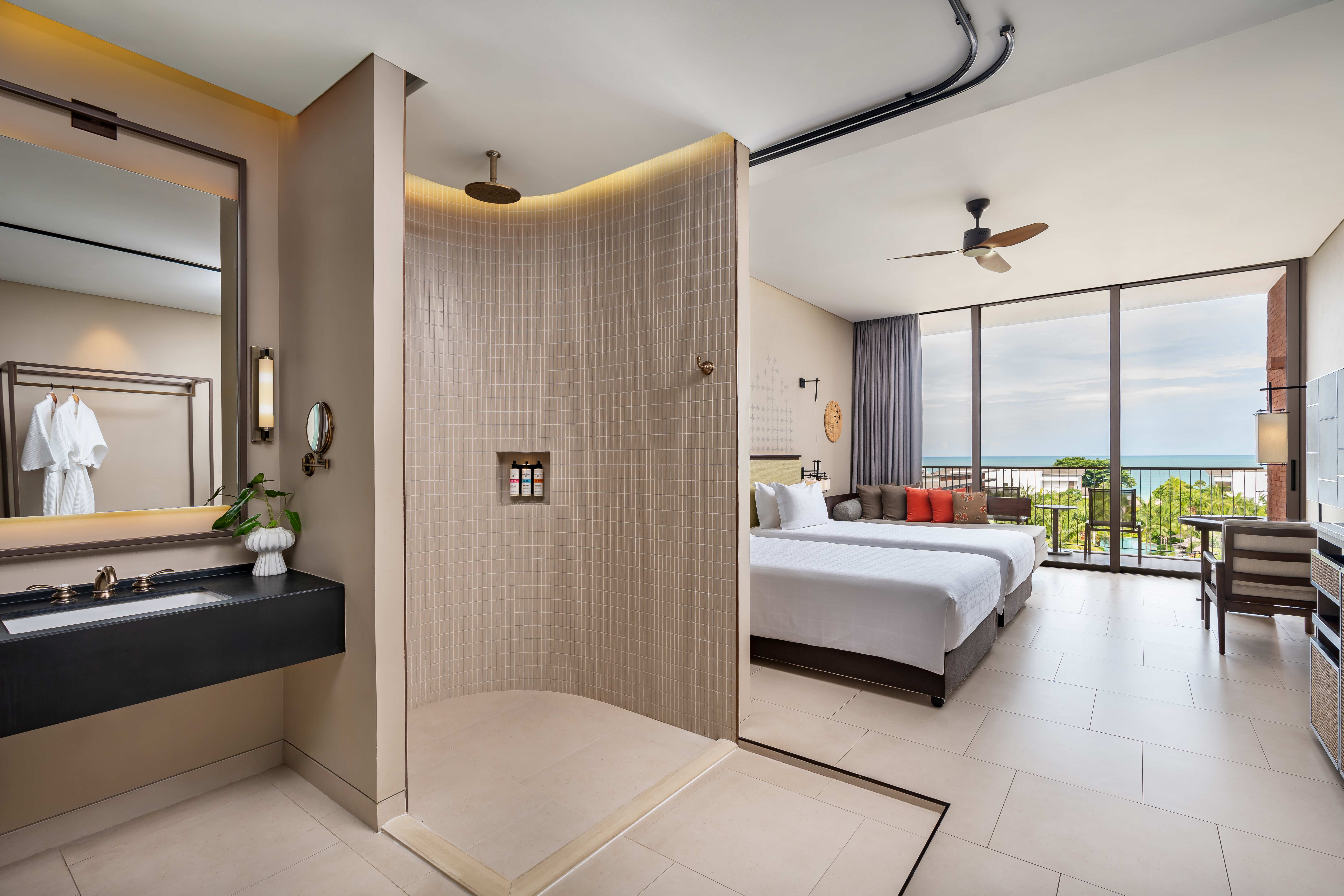 Double or Twin Deluxe Sea View