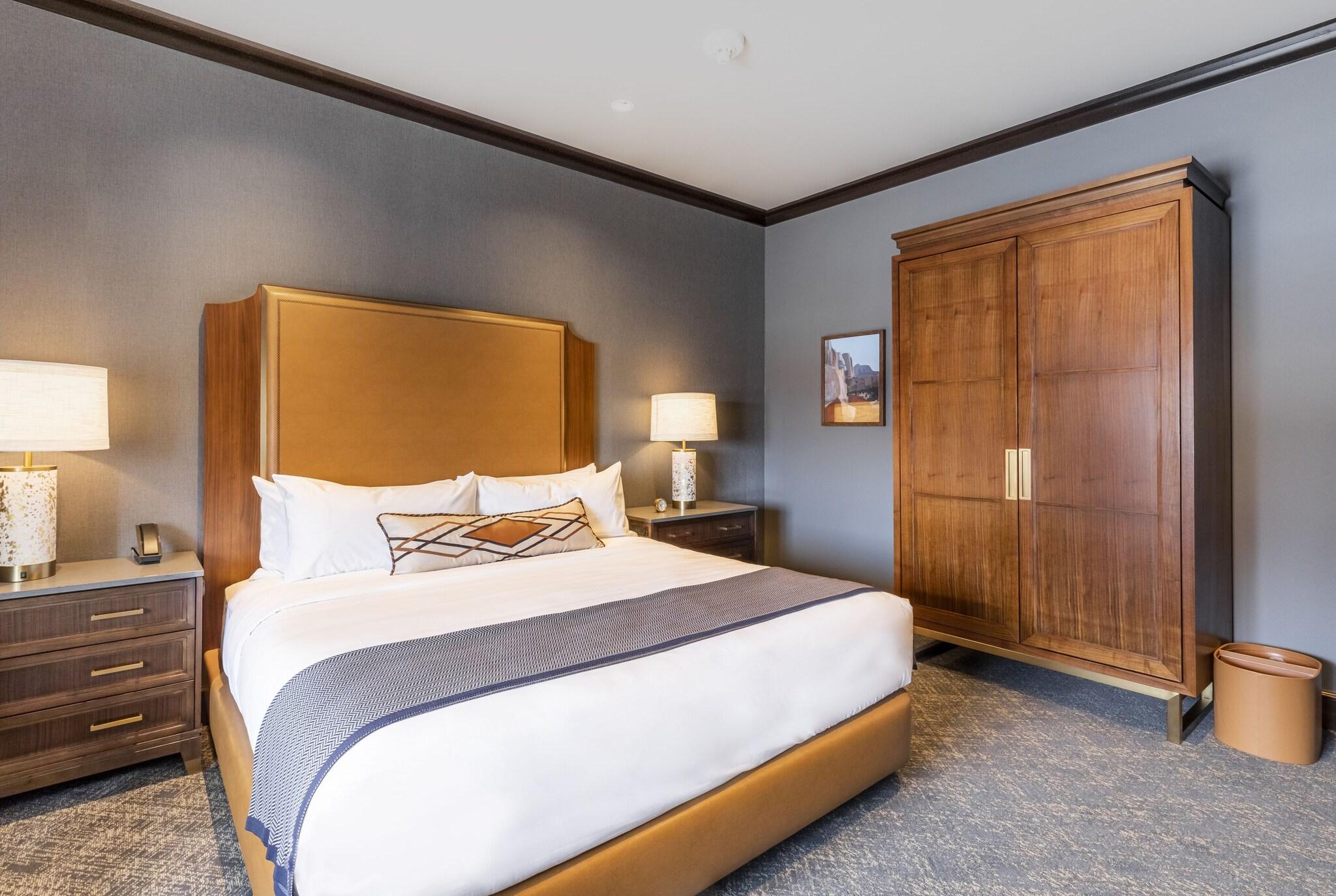 Double Deluxe King Bed