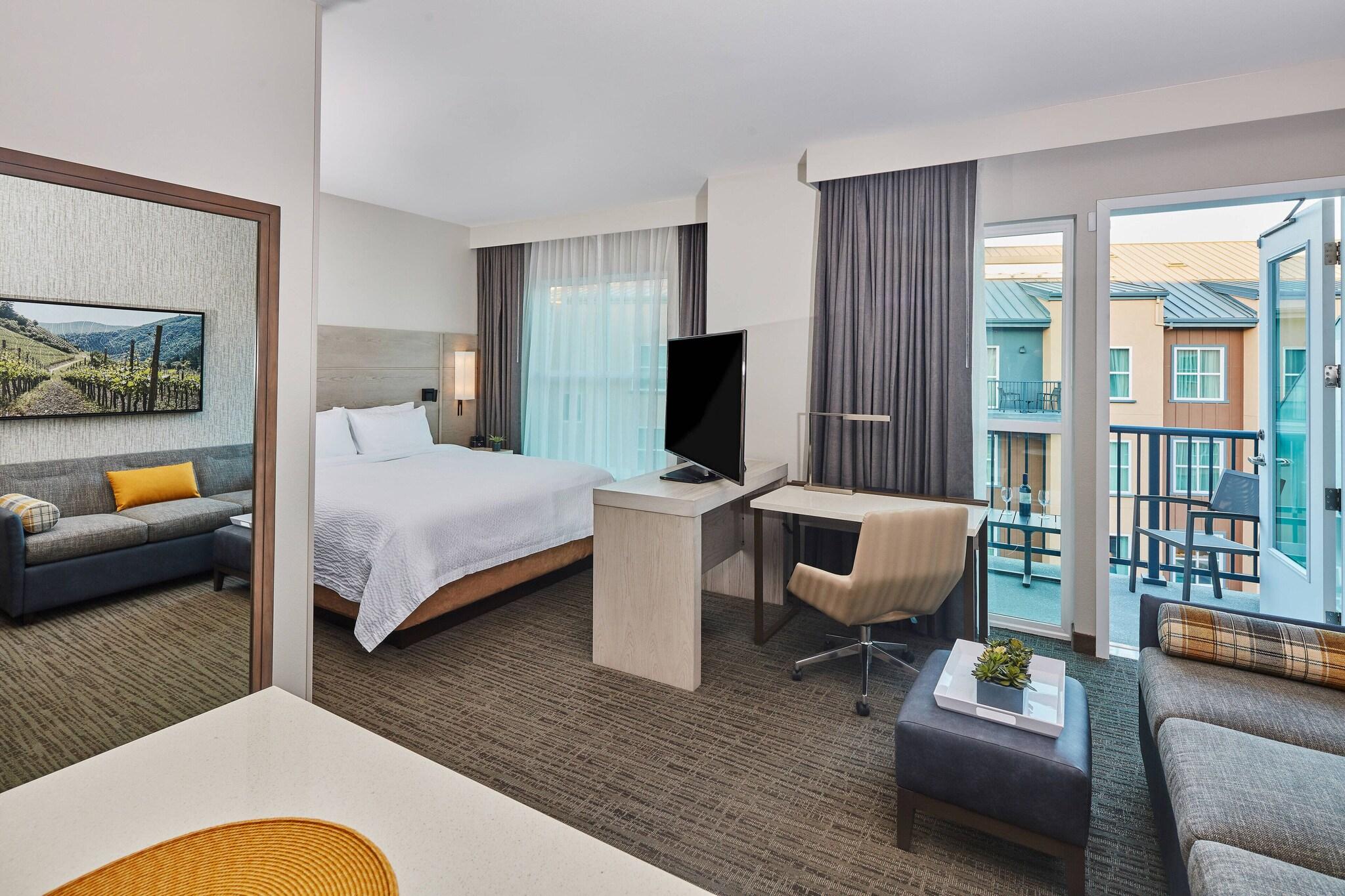 Suite King Bed One Bedroom 