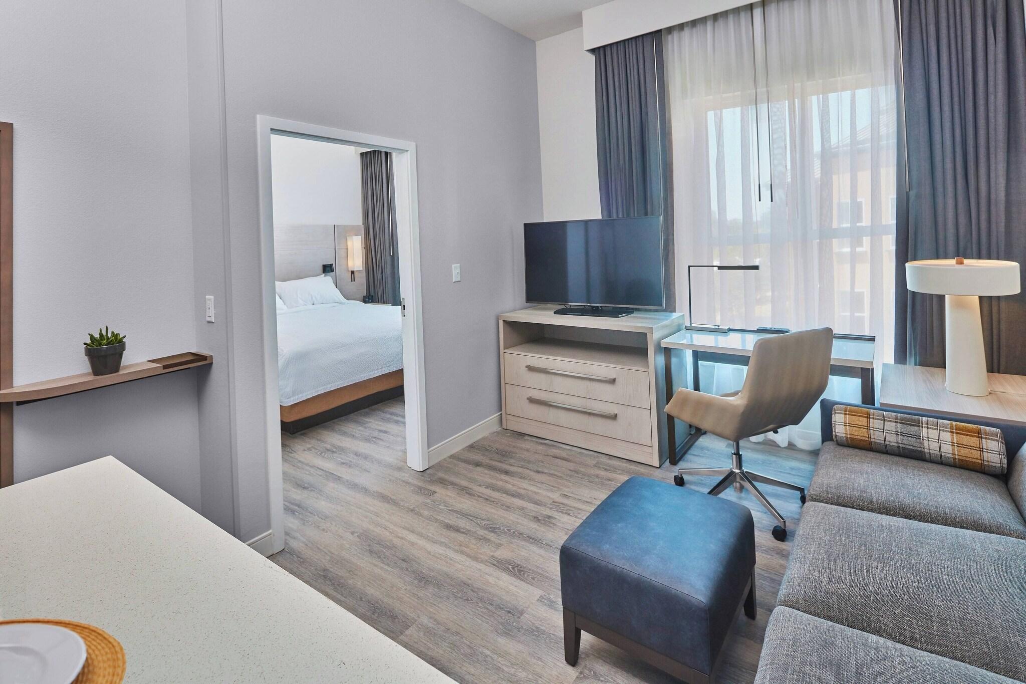 Suite King Bed One Bedroom 