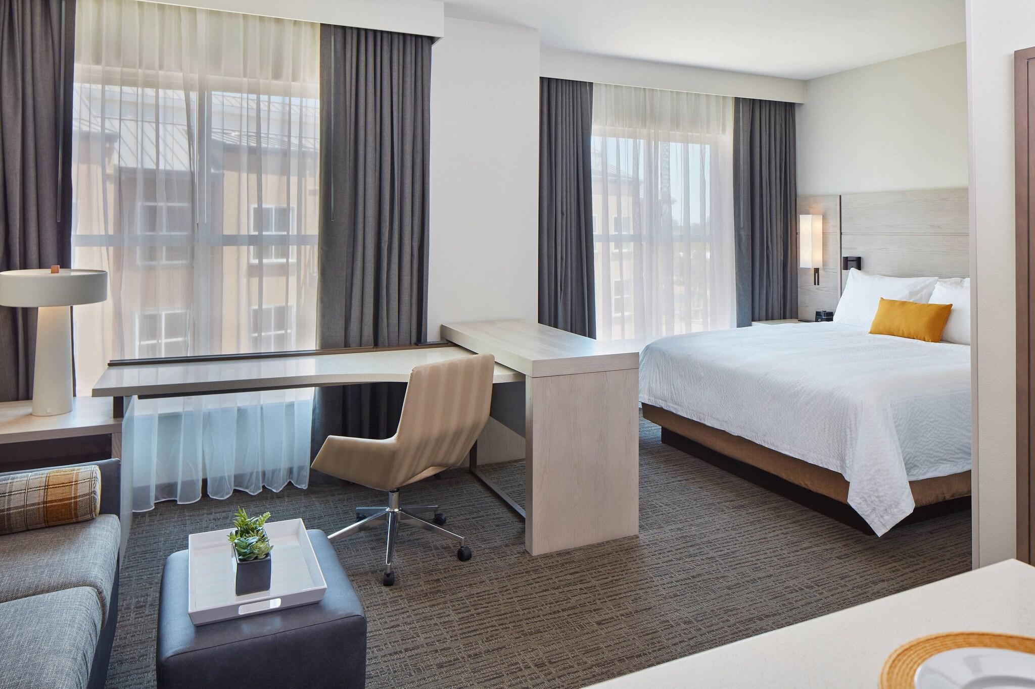 Studio King Size Bed