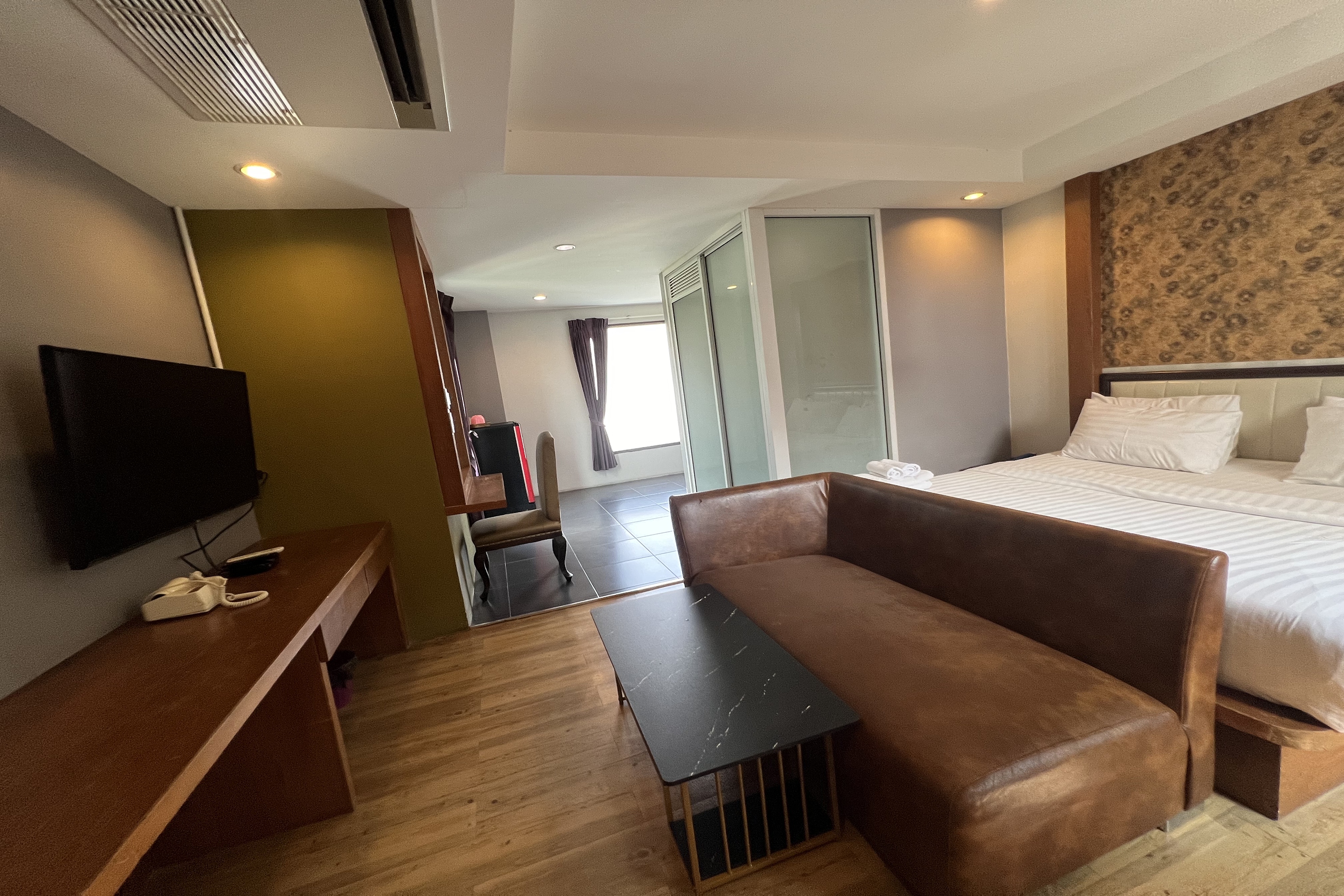 Double or Twin Deluxe