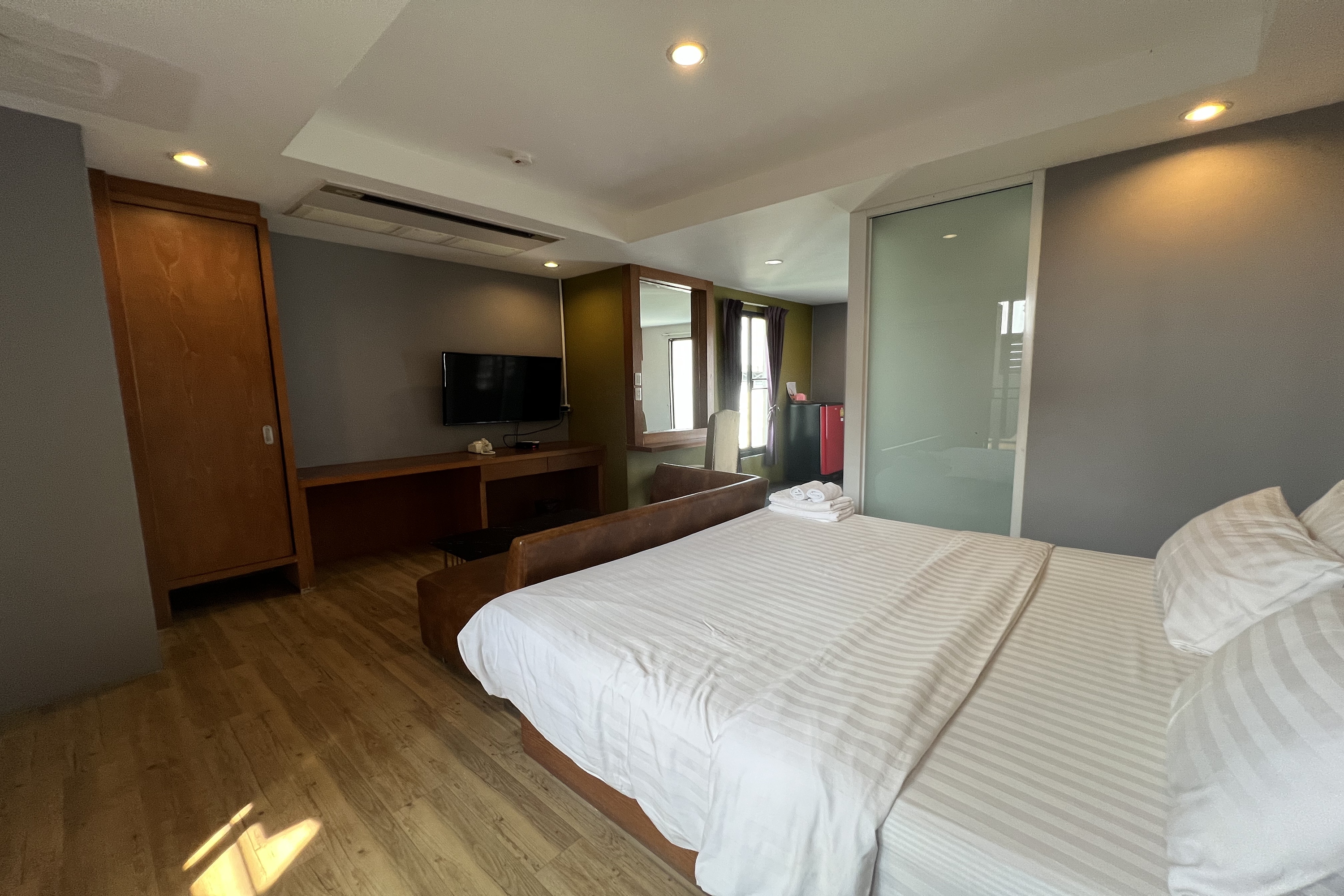 Double or Twin Deluxe