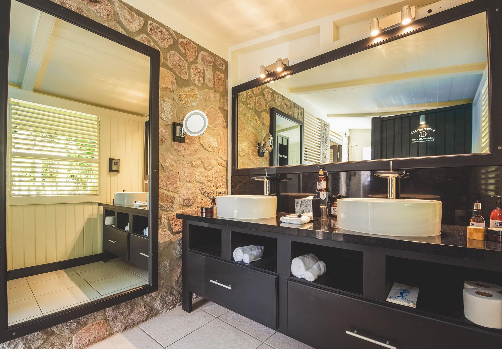 Double Deluxe Mountain View