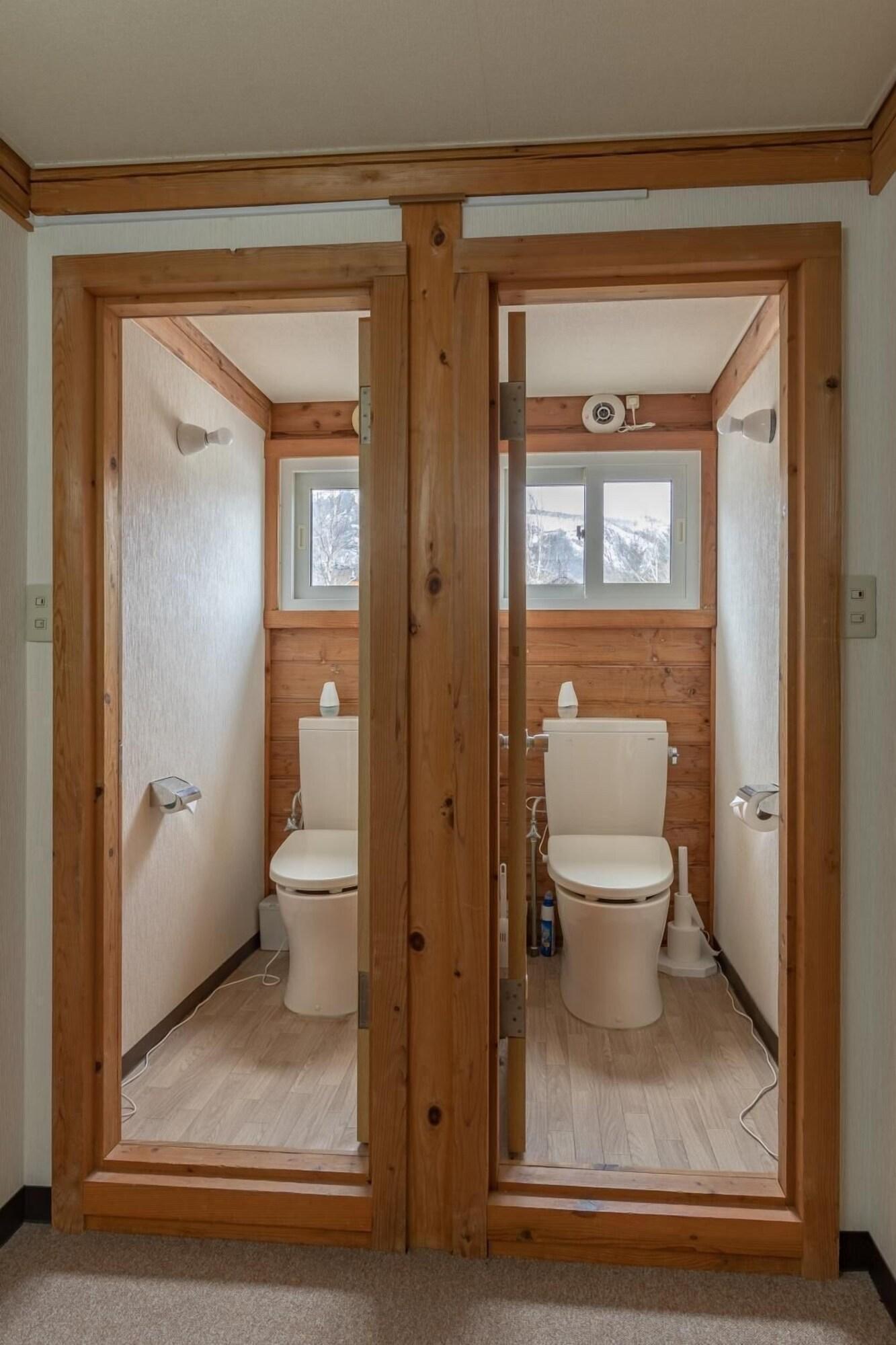 Double or Twin with Shared Bathroom