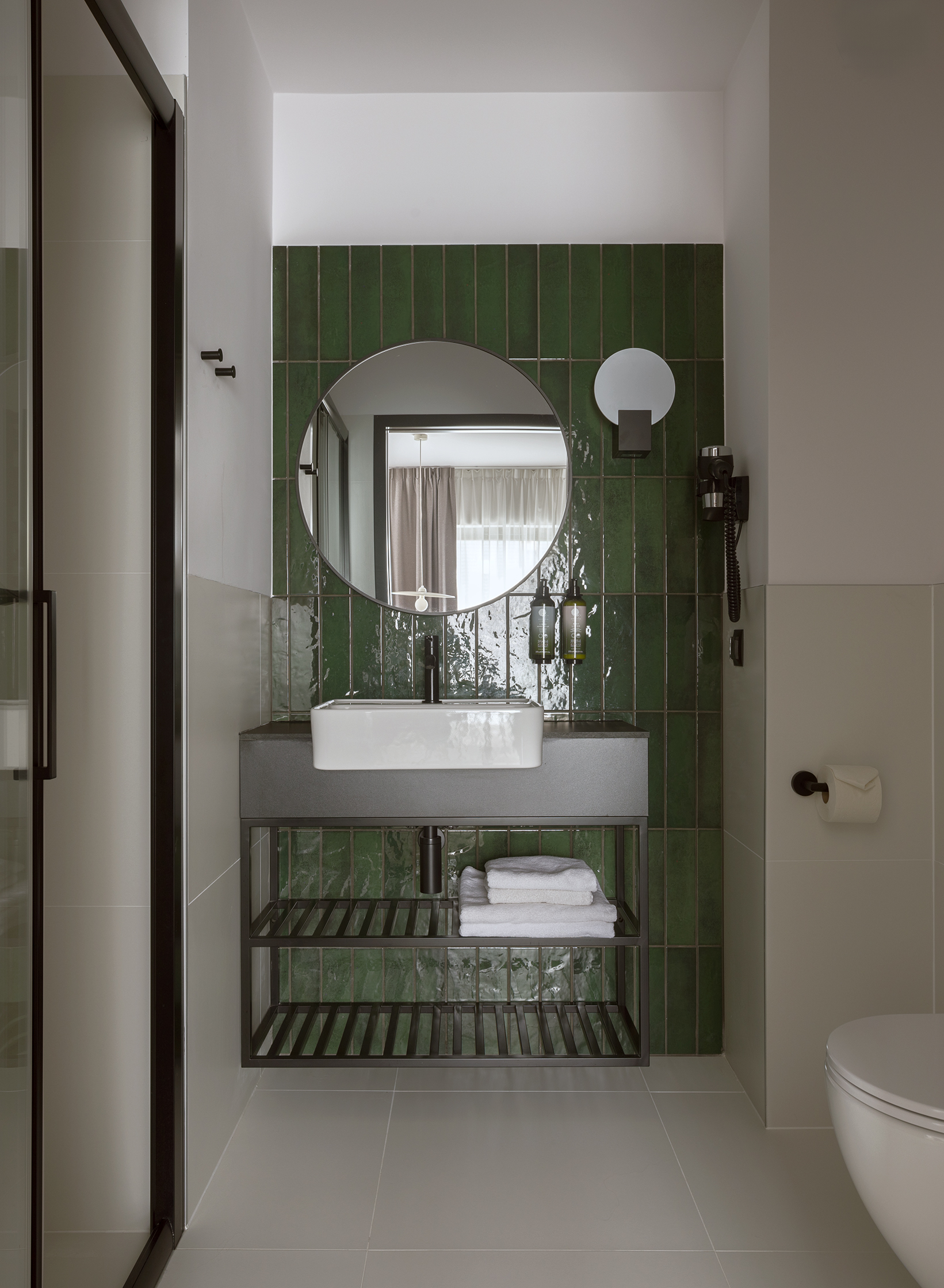 Double One Bedroom One Bathroom