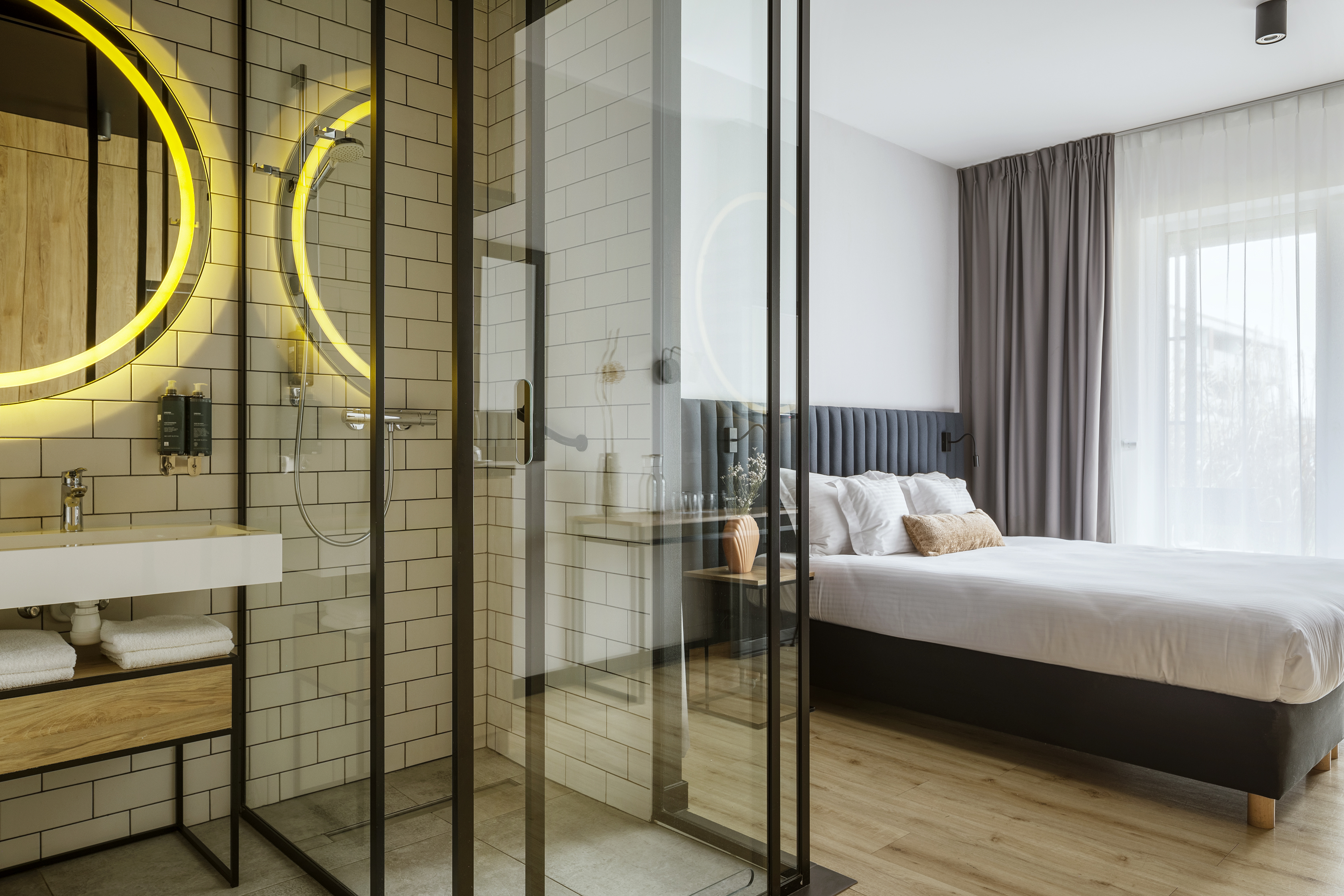 Double or Twin Standard