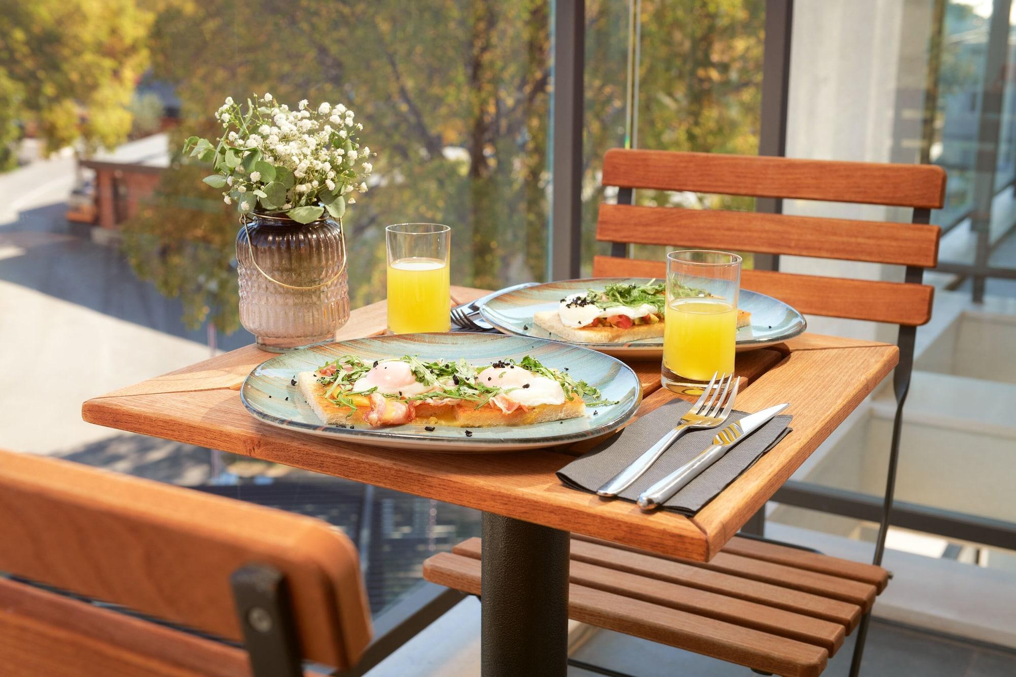 Double Single with Balcony