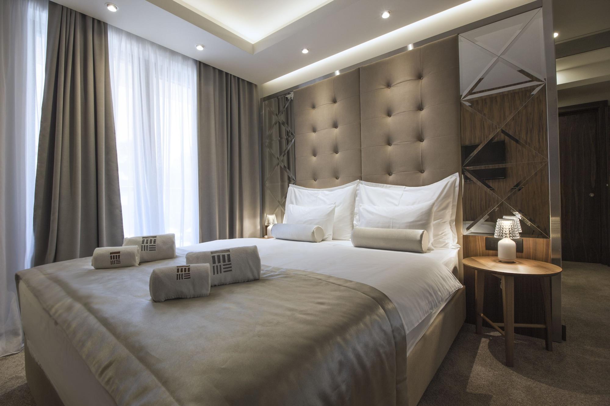 Double Single with Balcony