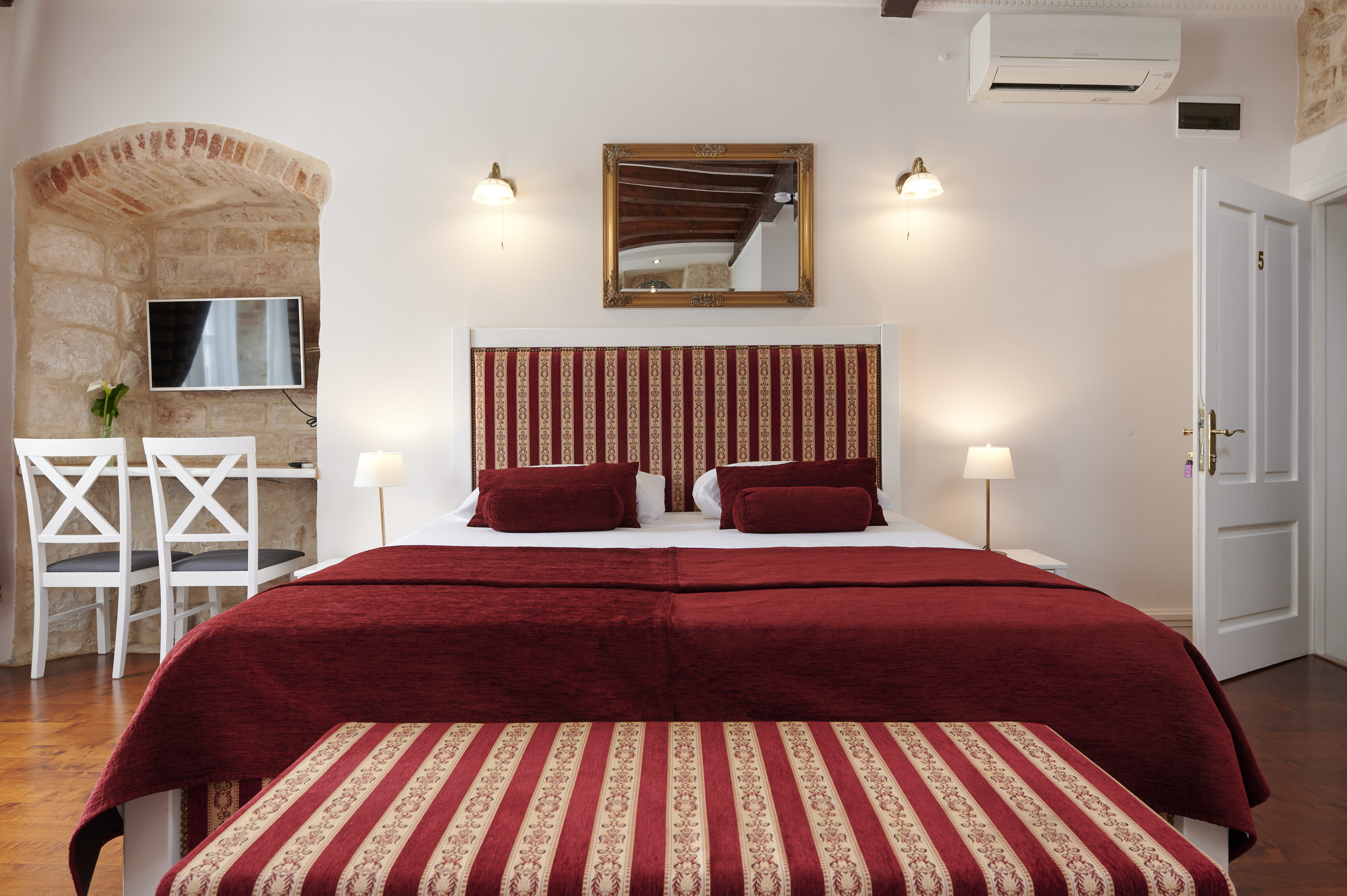 Double Superior King Bed