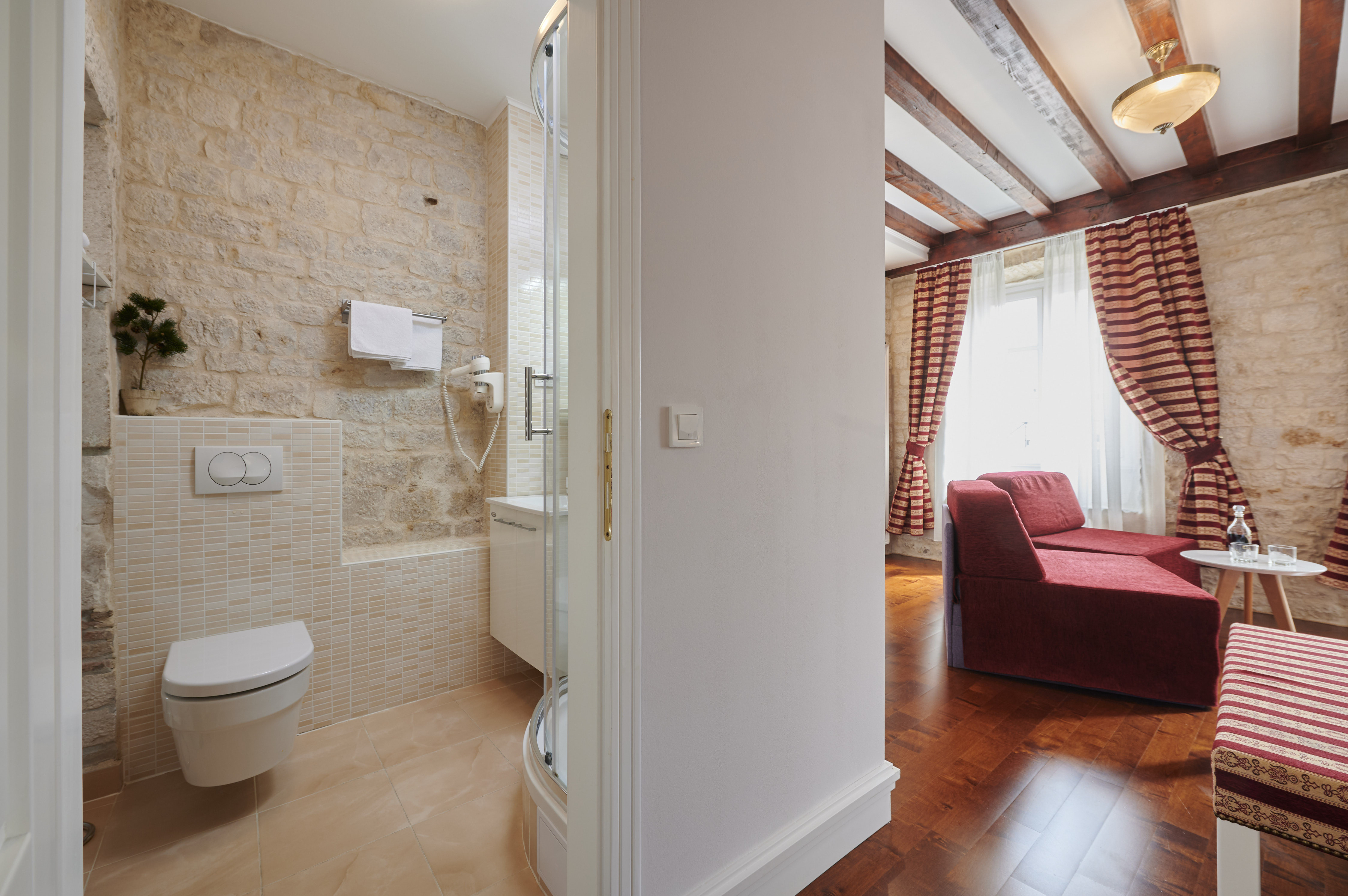 Double Superior King Bed