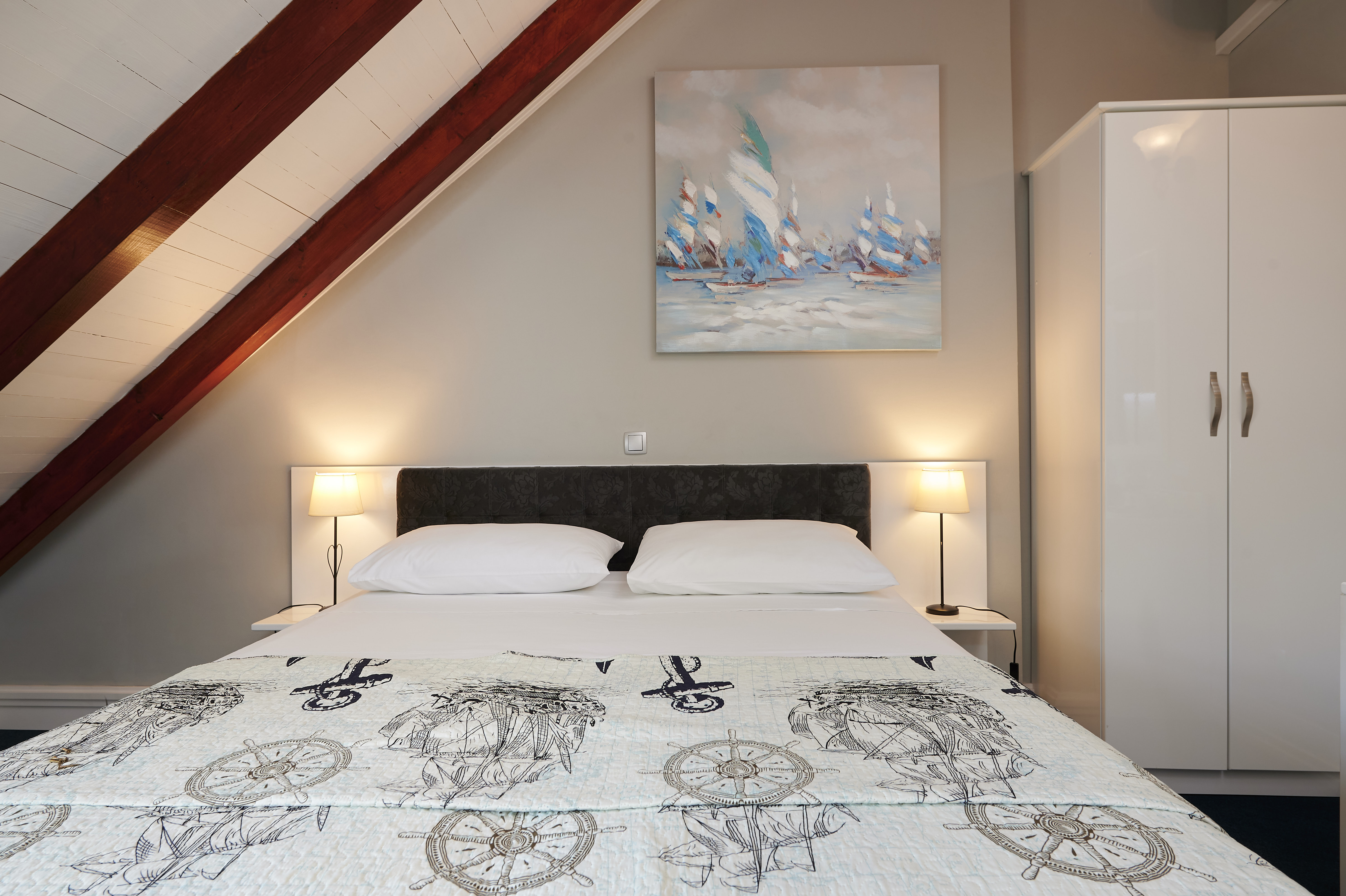 Double City View King Bed