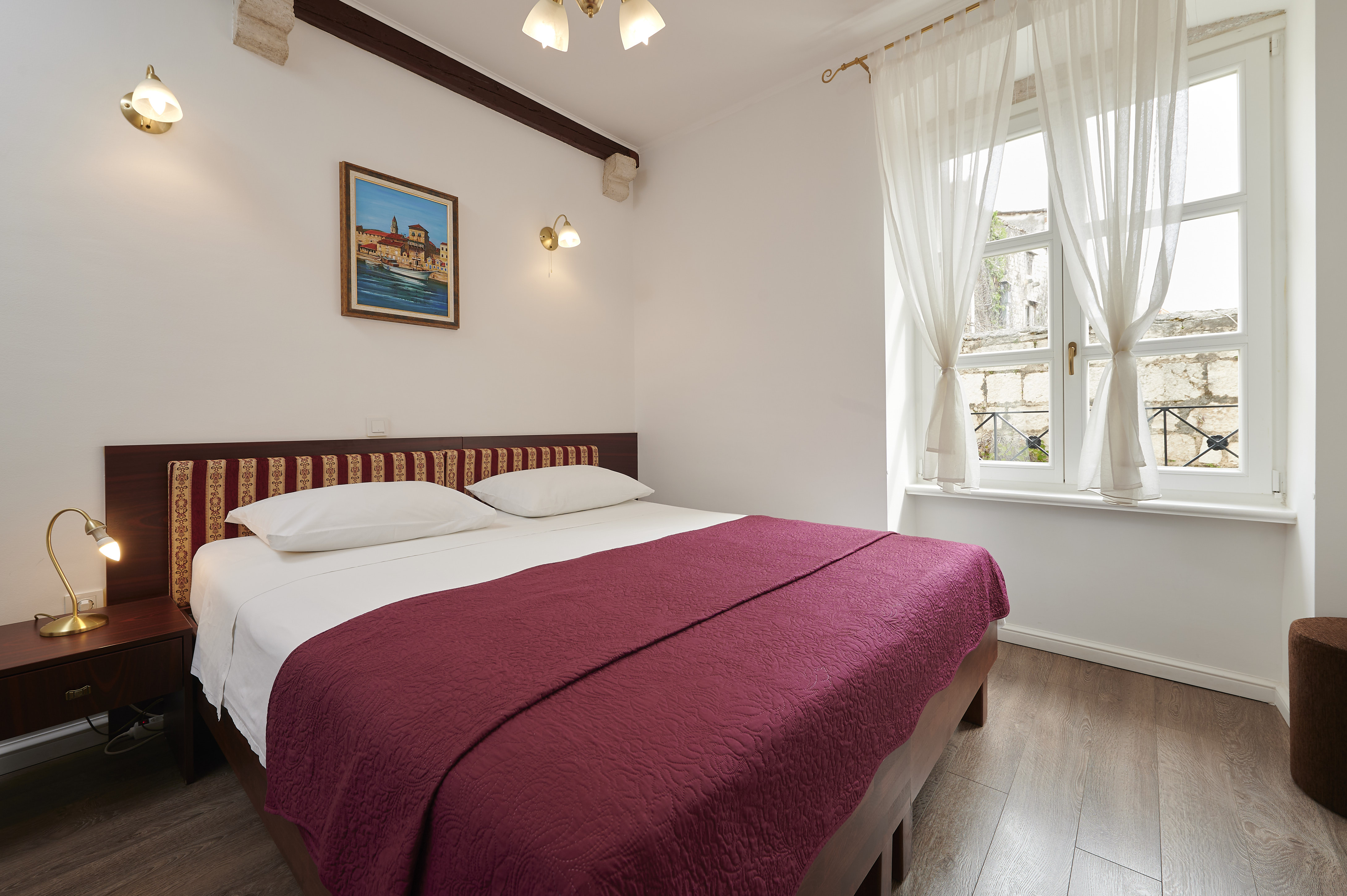 Double or Twin with Double Bed