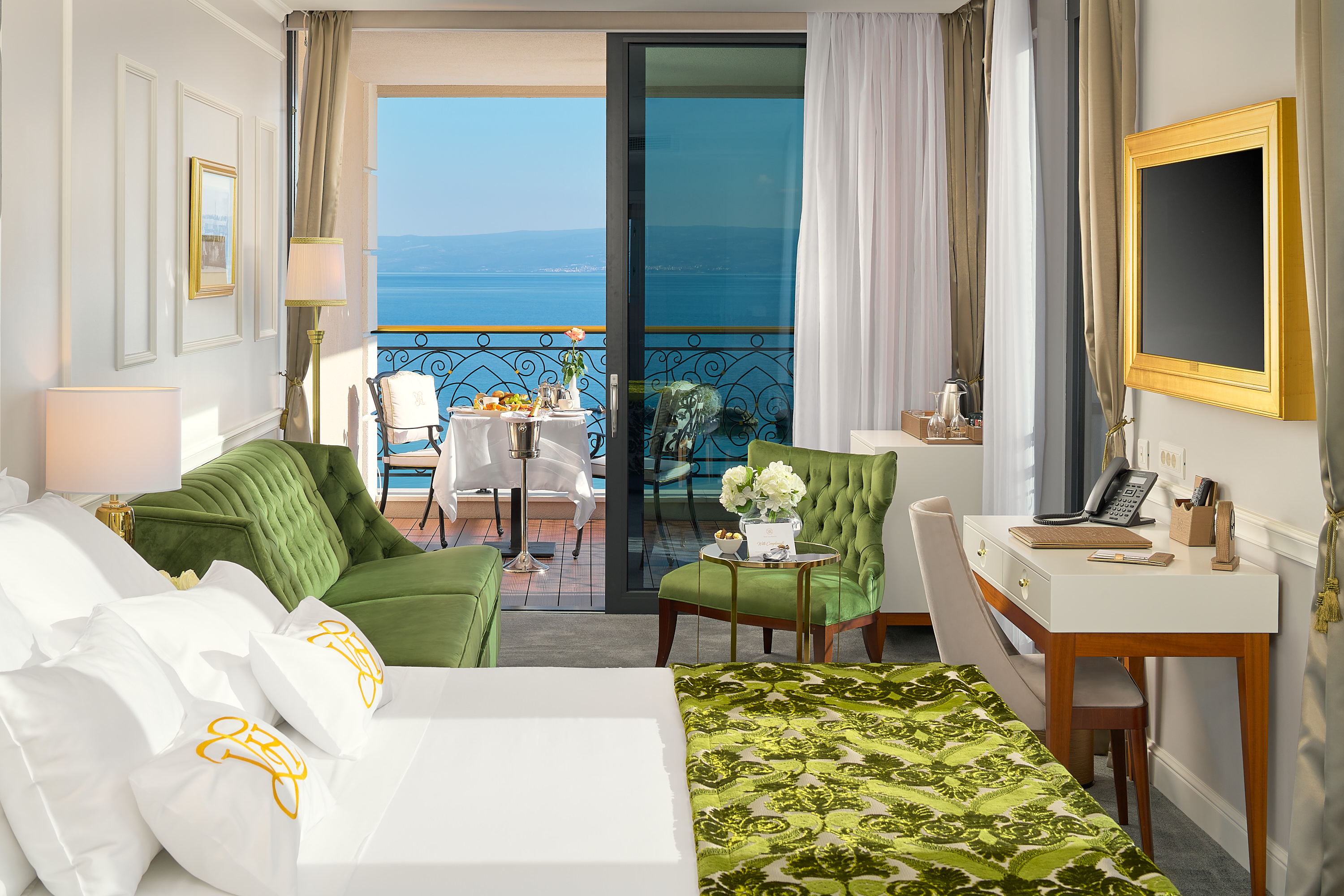 Double Superior with Terrace