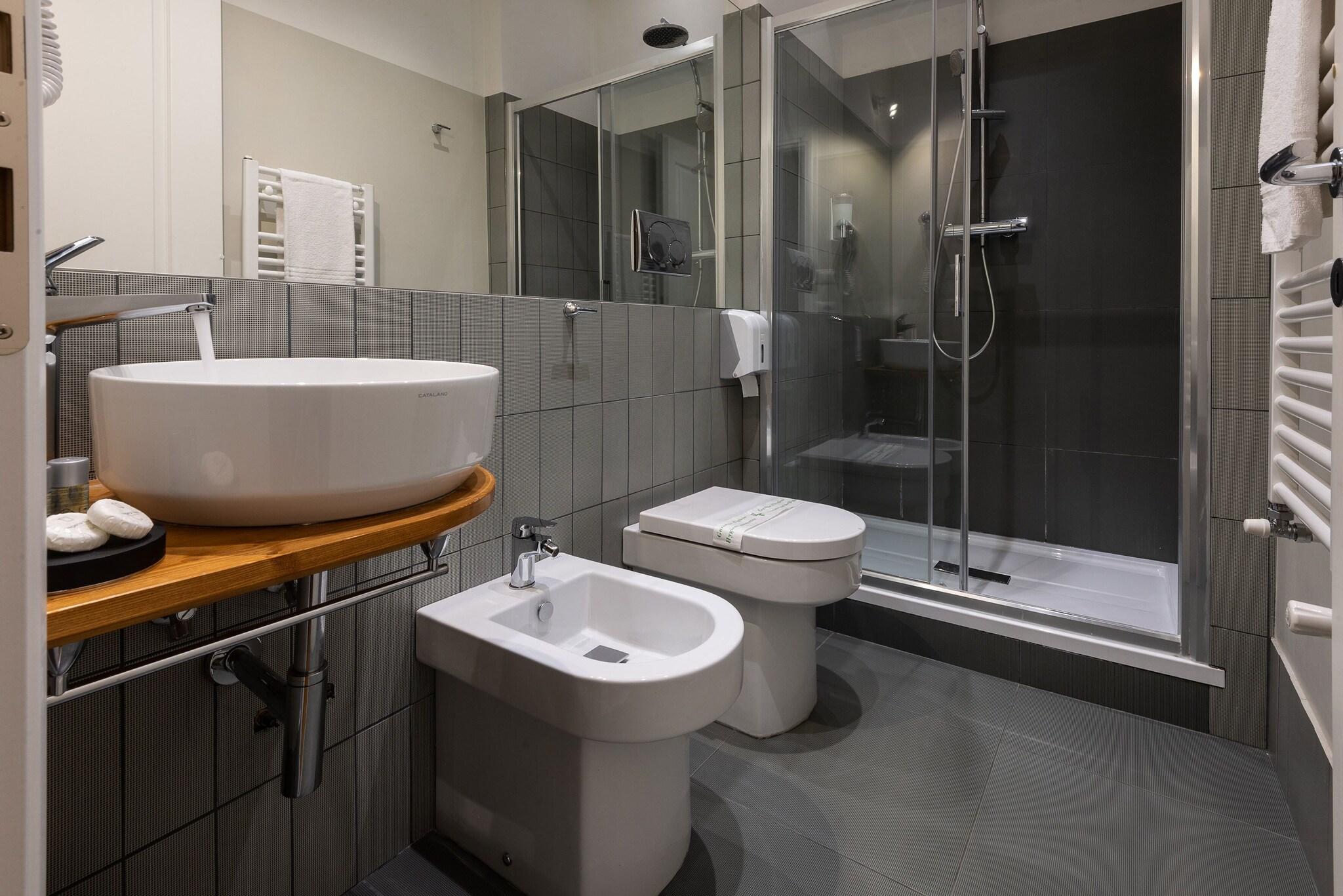 Double Queen Size Bed