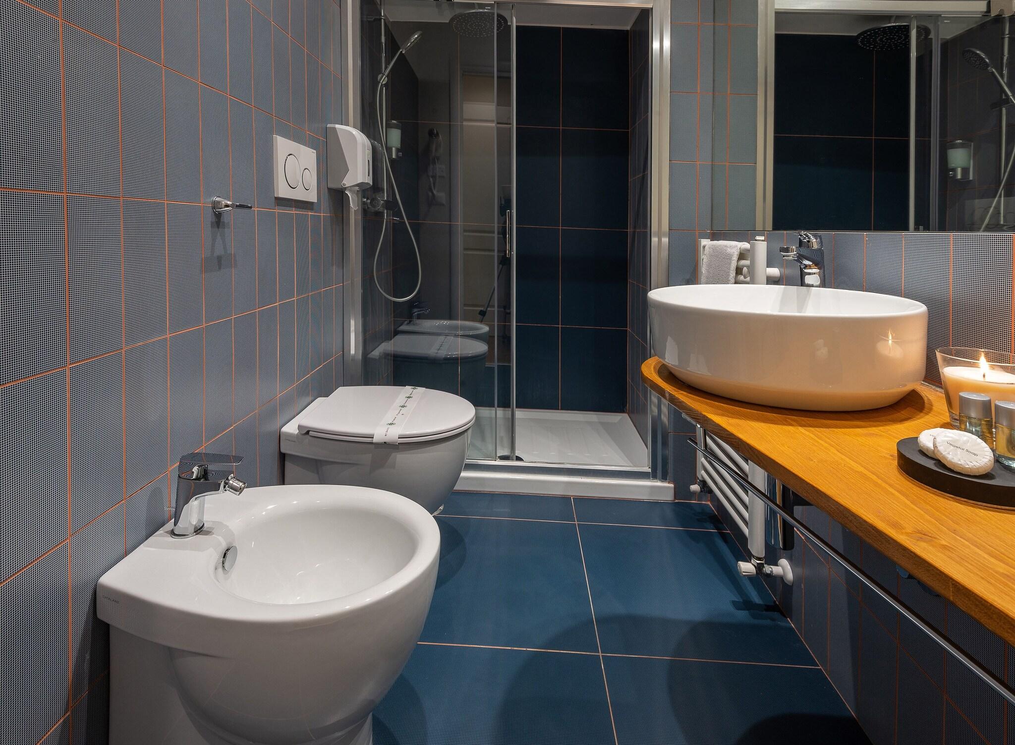 Double Queen Size Bed