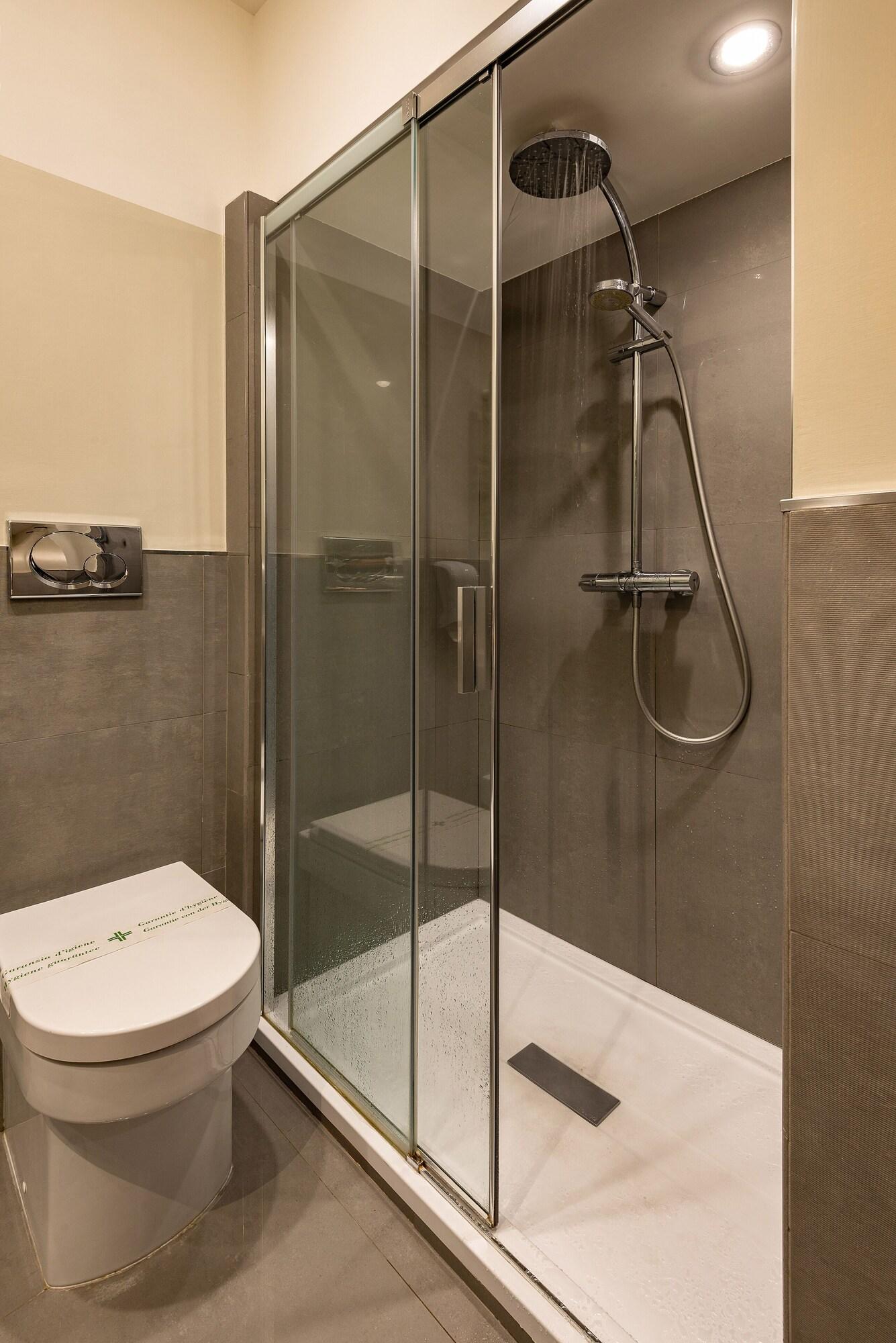 Double Queen Size Bed