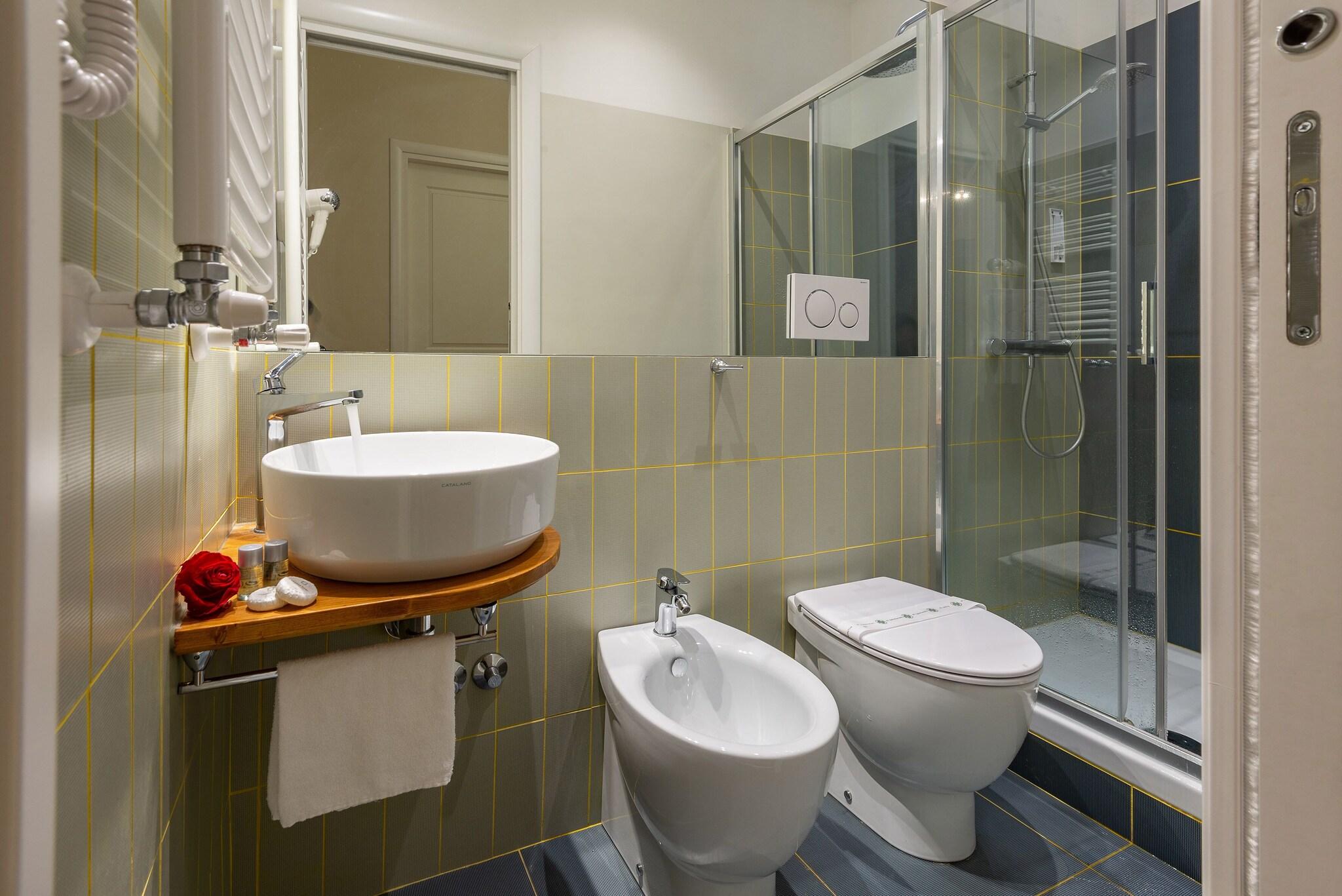 Double Queen Size Bed