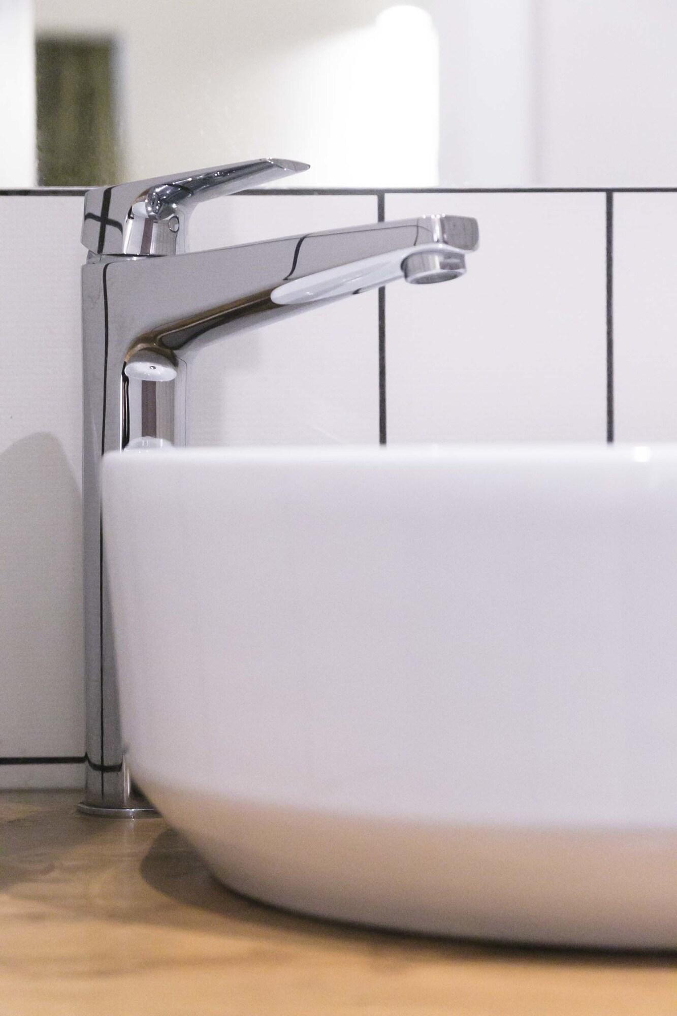 Double Deluxe Queen Bed