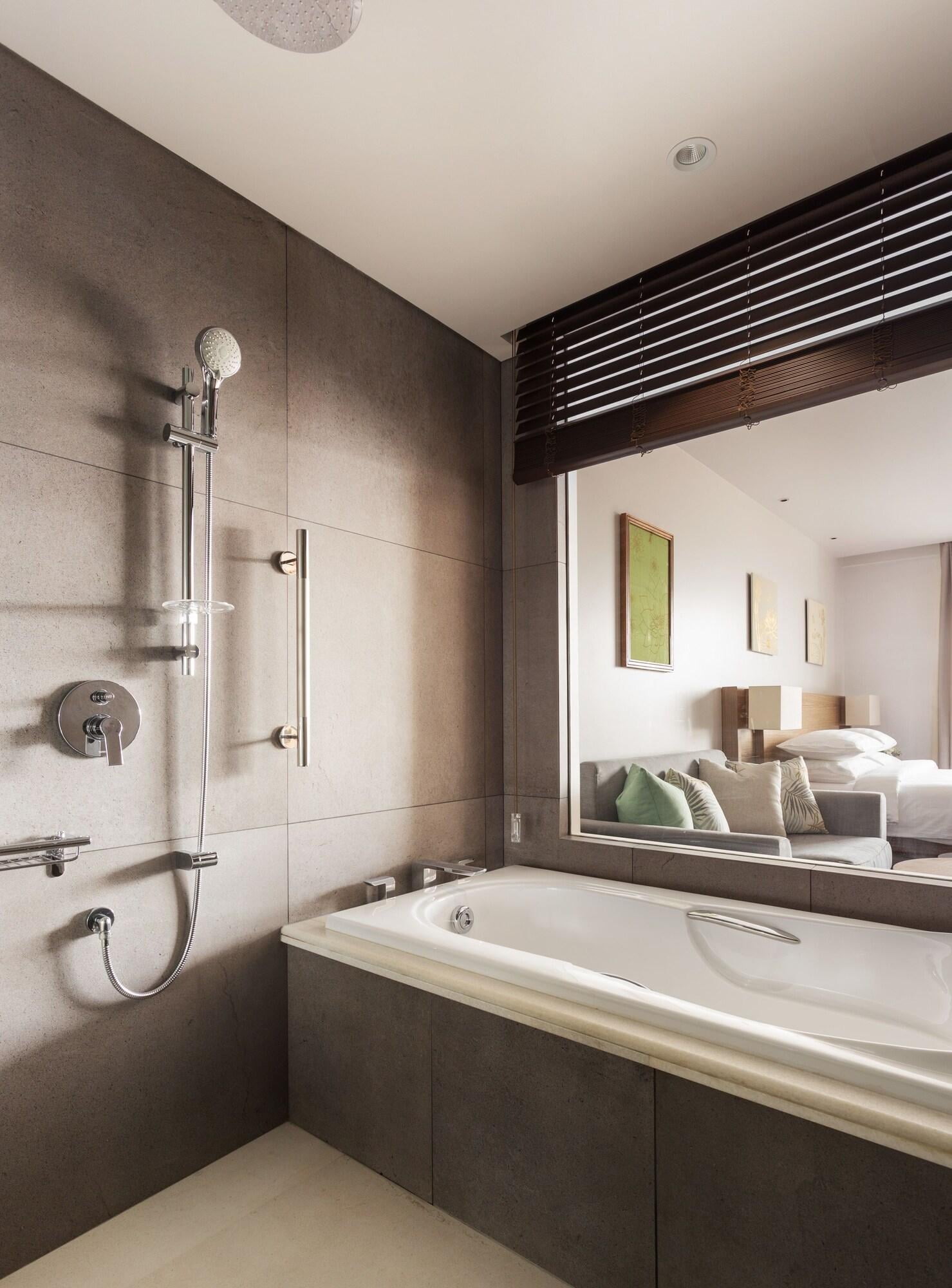 Double King Size Bed