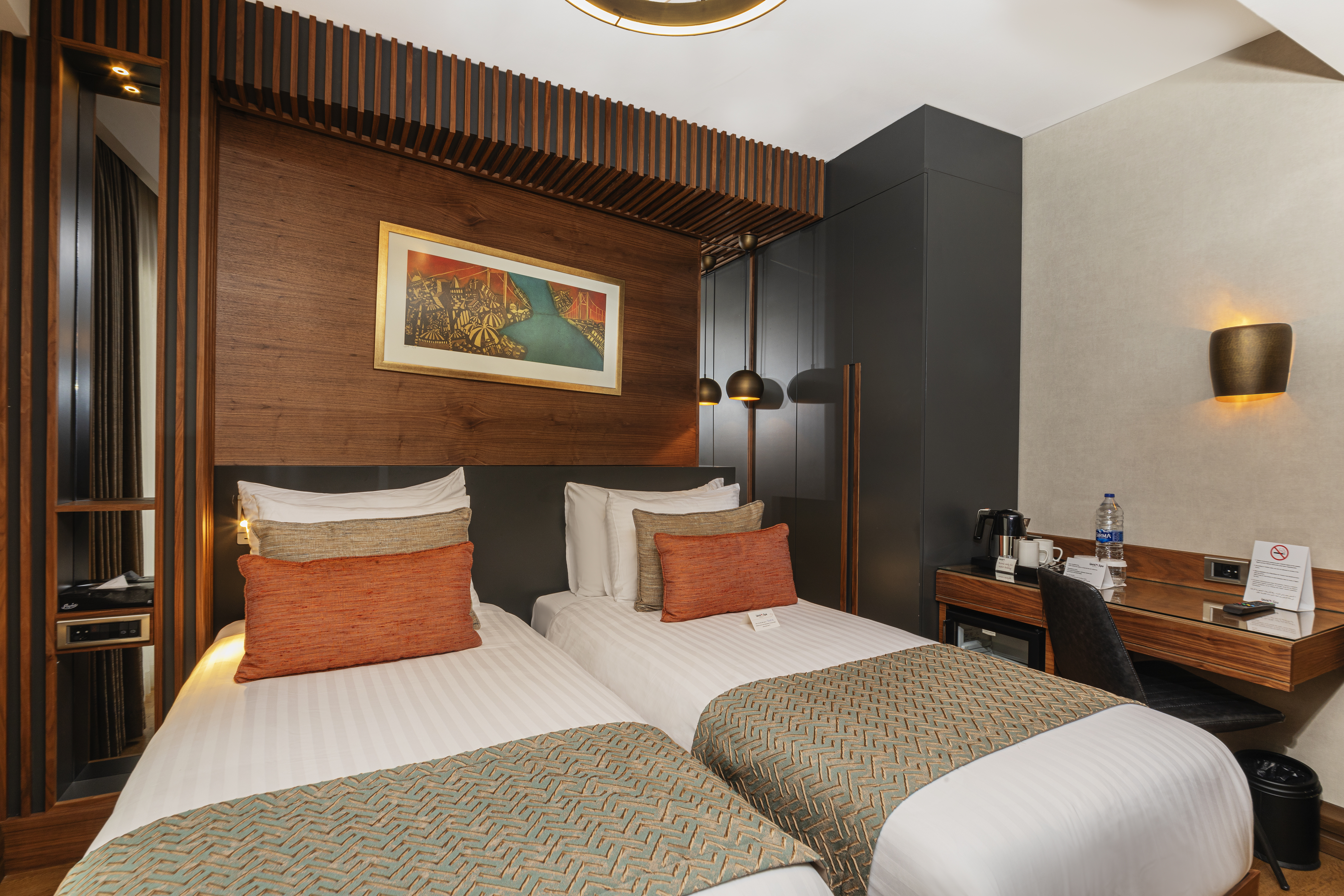 Twin Economy Non Smoking