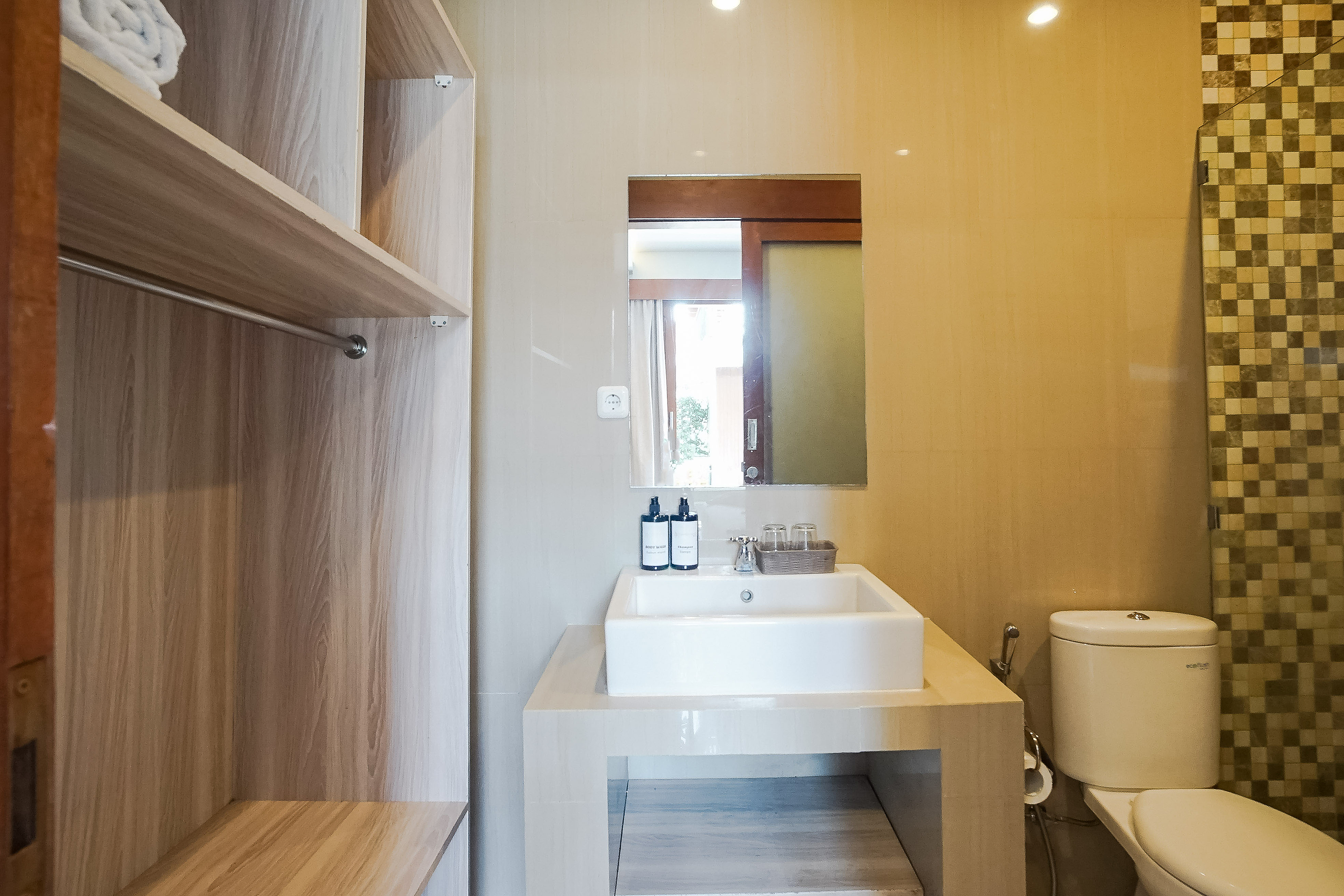 Double Deluxe King Bed