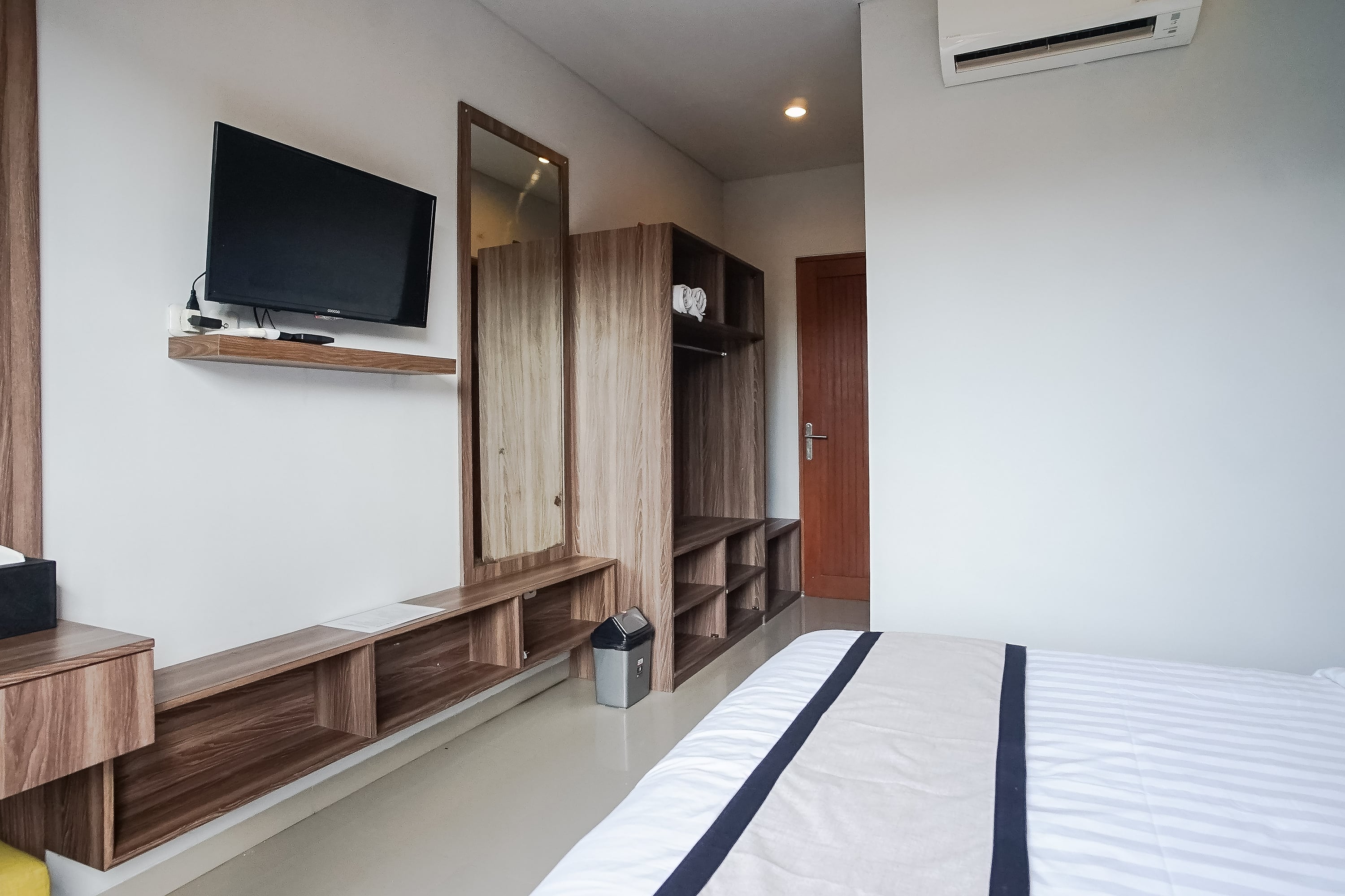 Double Superior King Bed