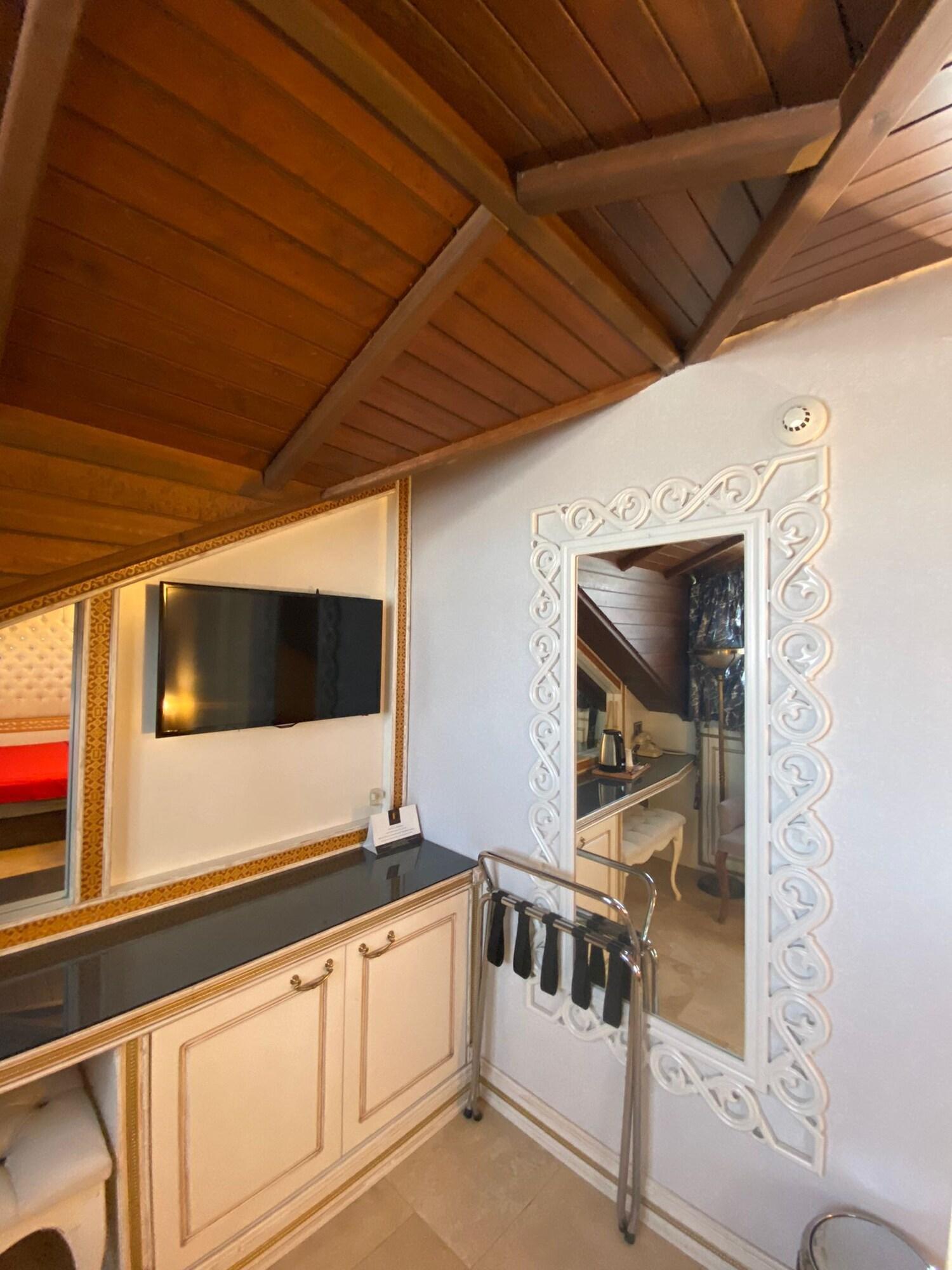 Double Superior Queen Bed