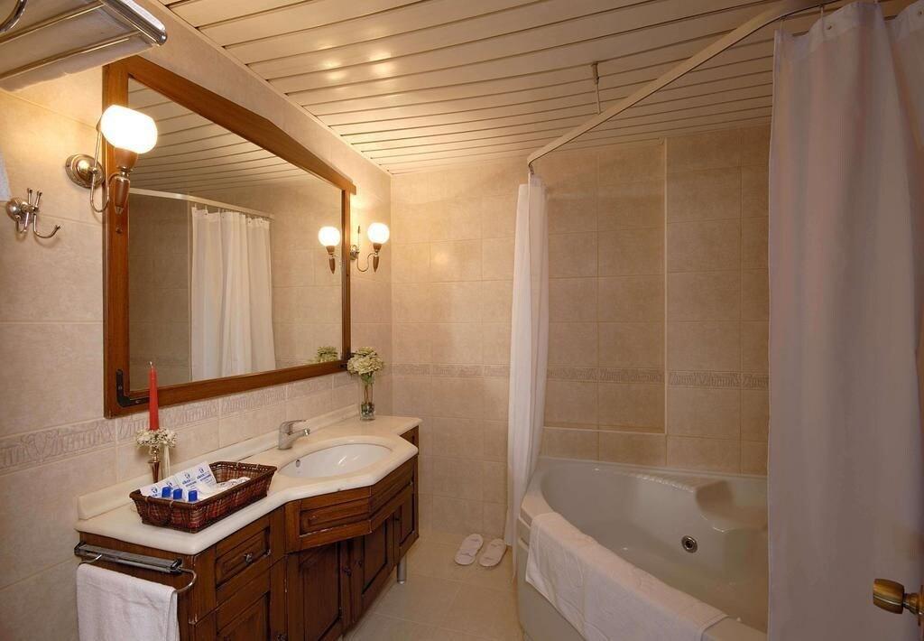 Double or Twin Deluxe Sea View