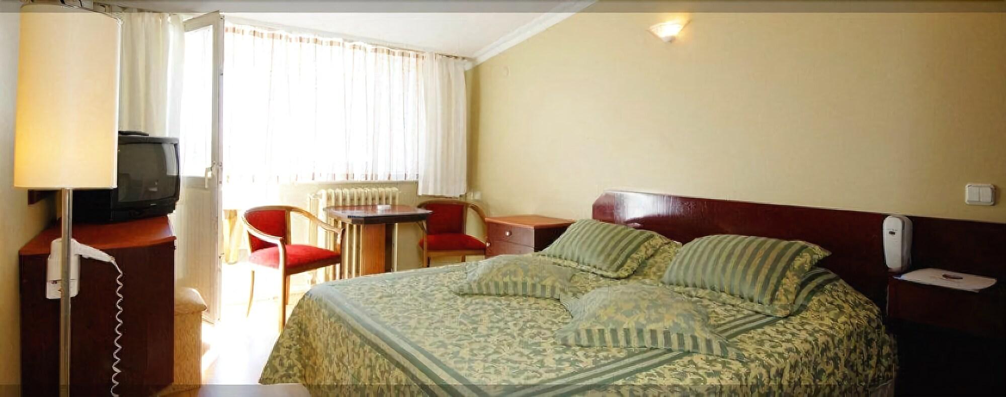 Double or Twin Deluxe Sea View