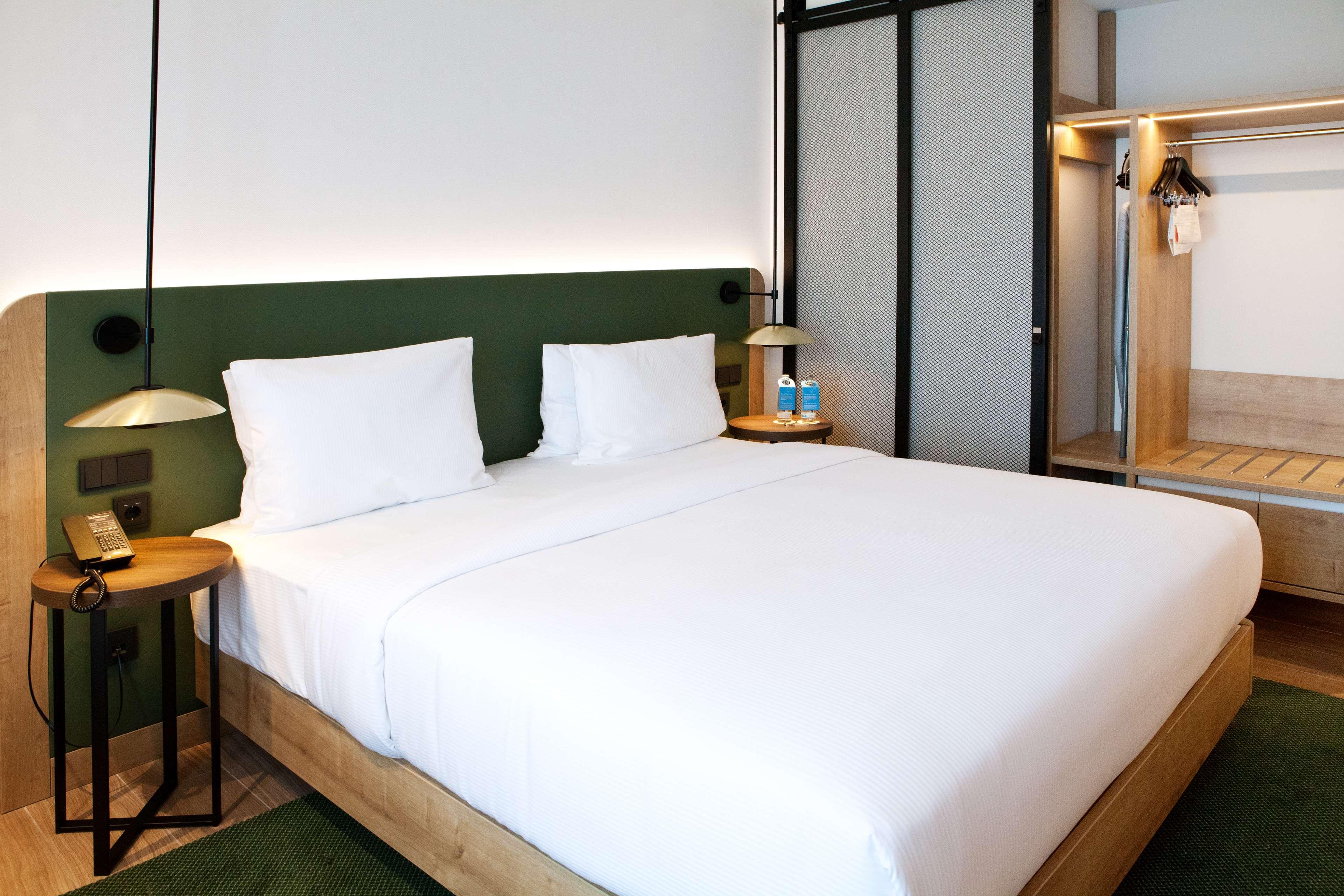 Double King Size Bed