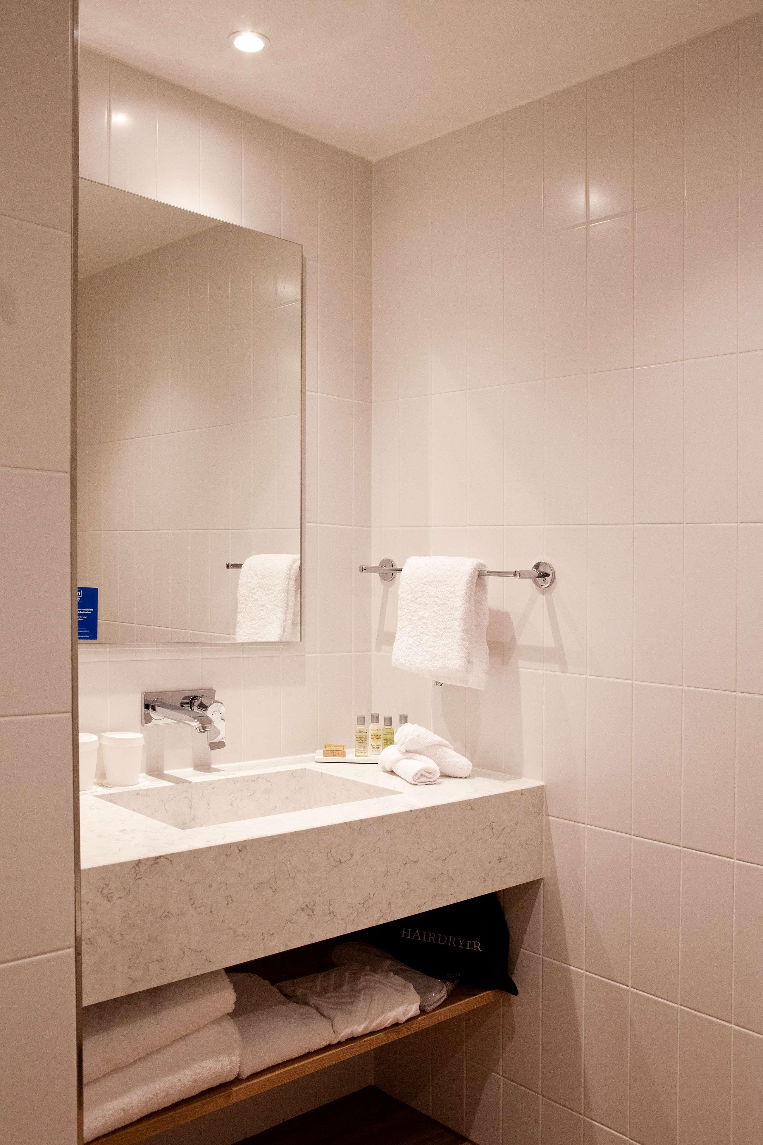 Double Queen Size Bed