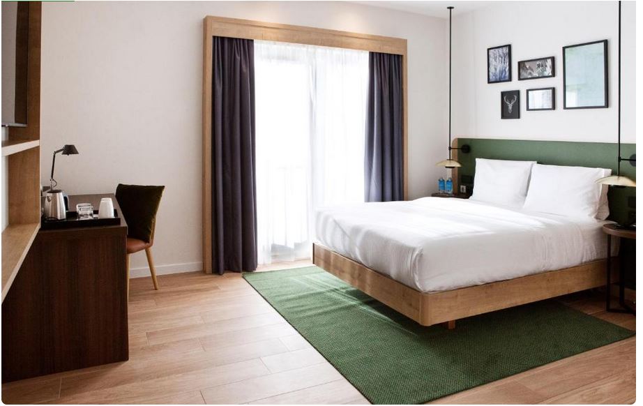 Double Queen Size Bed