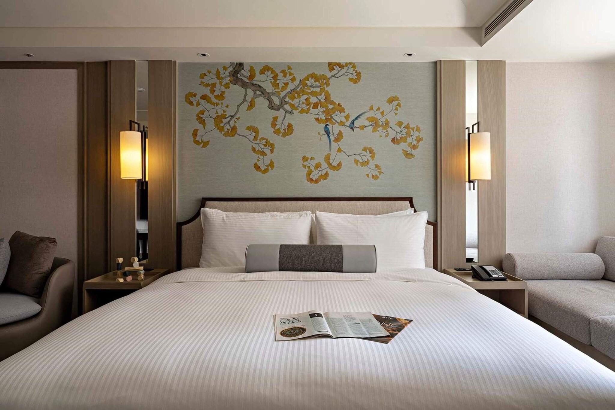 Double Executive King Bed