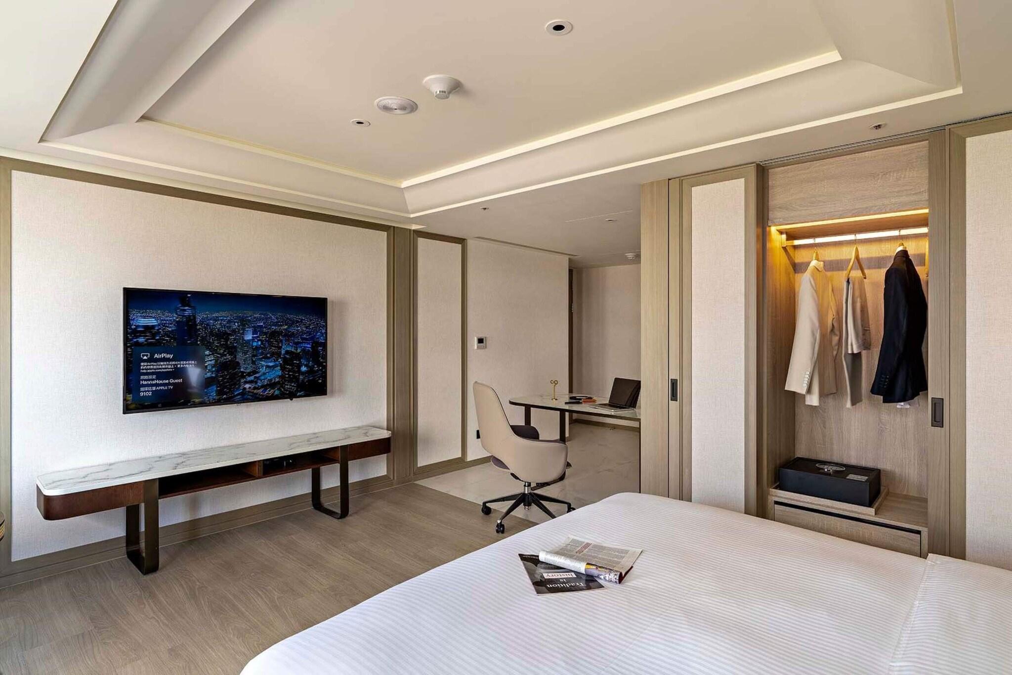 Double Premium City View