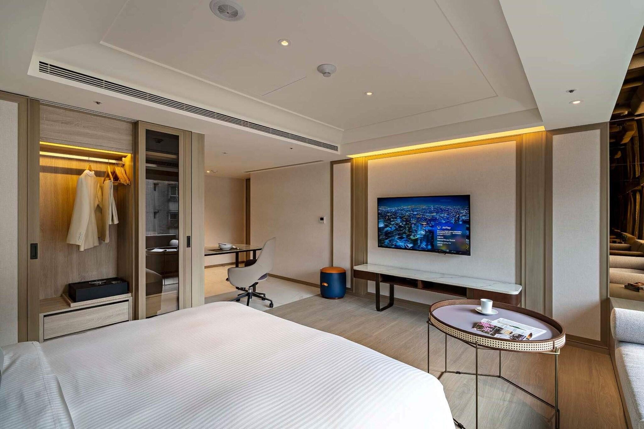 Double Premium King Bed