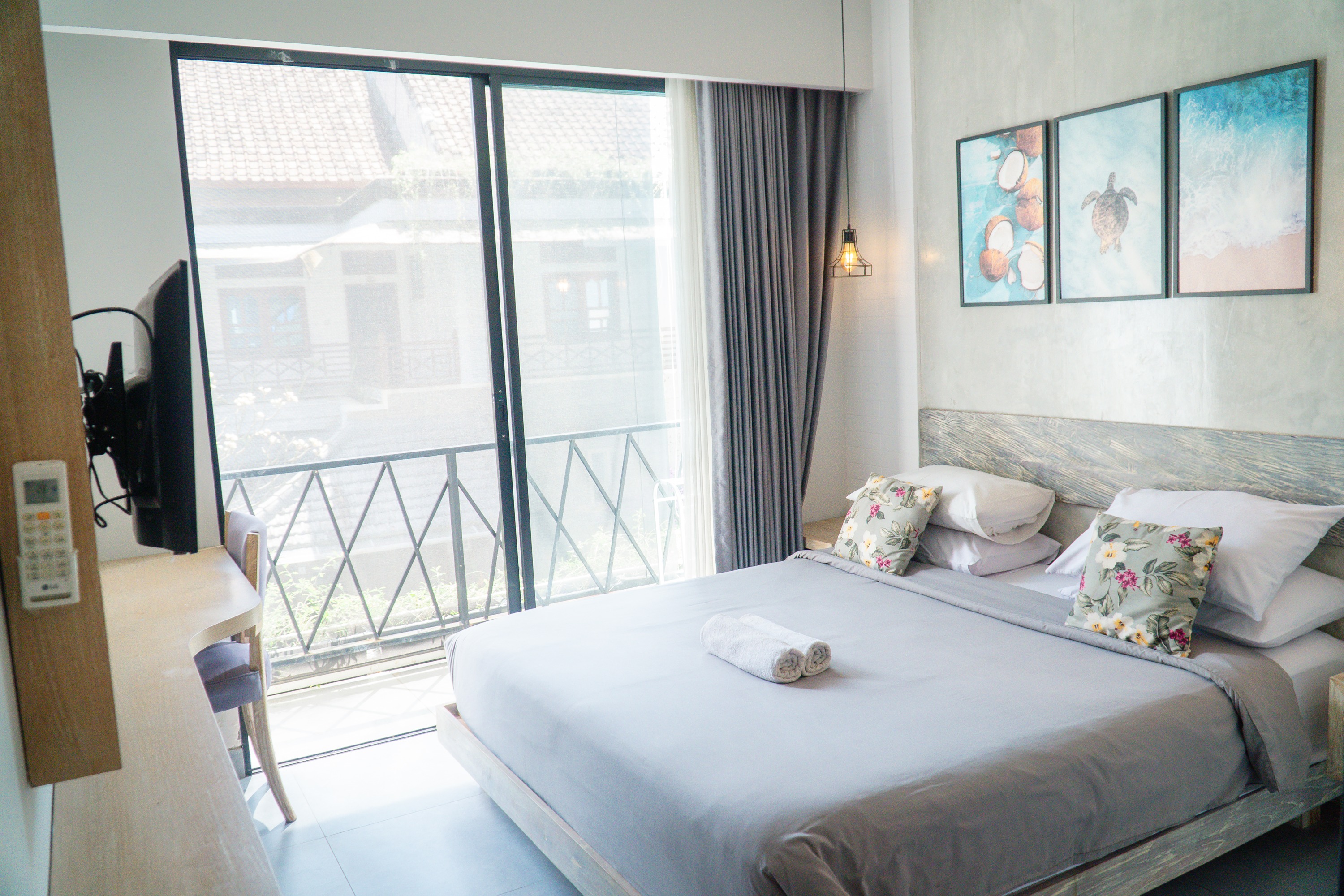 Double Deluxe Pool View