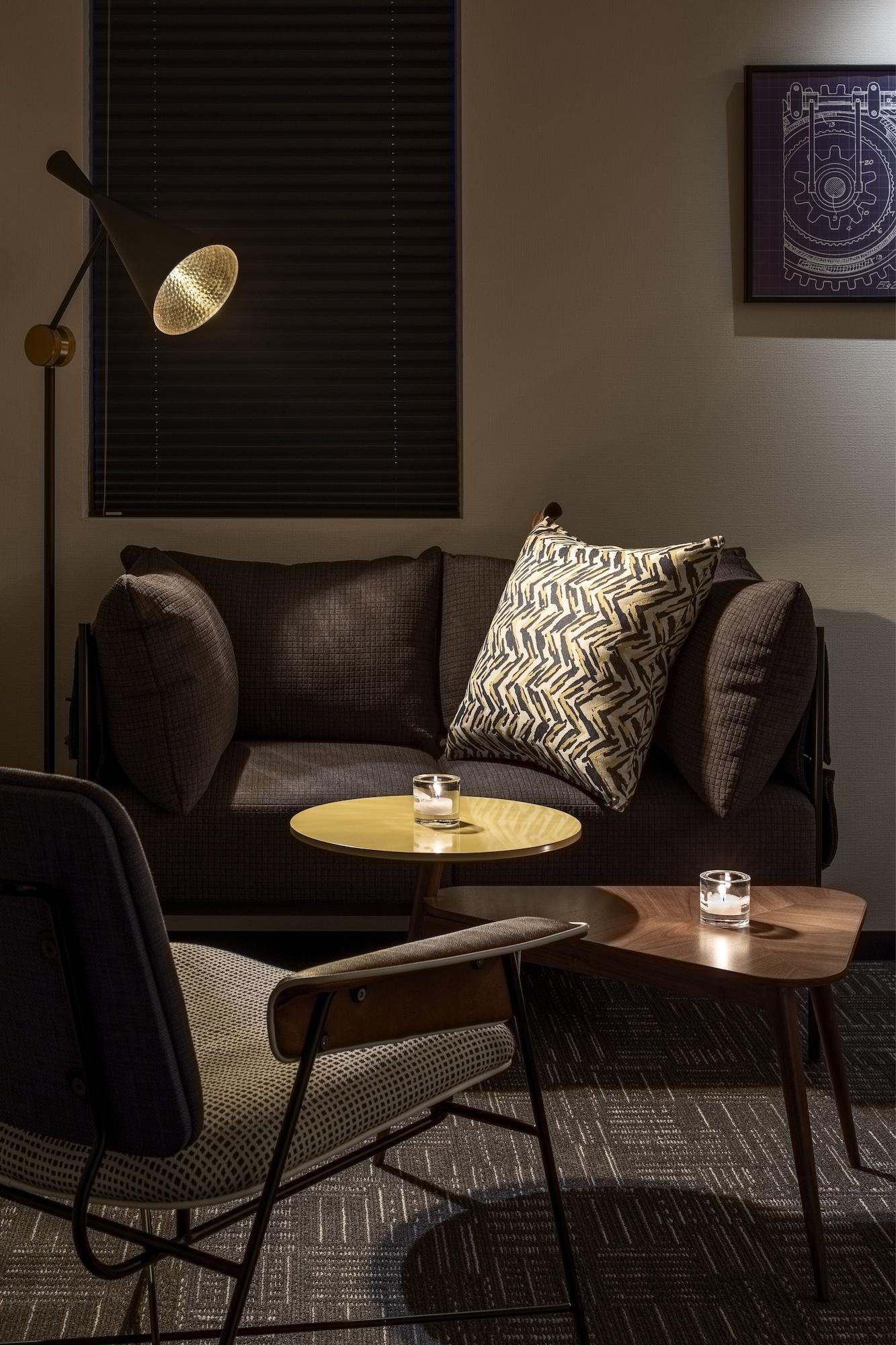 Twin Deluxe Two Beds